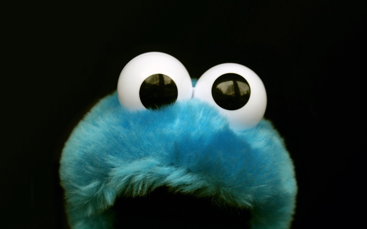 Sesame Street Cookie Monster Black Background Eyes 1440x900
