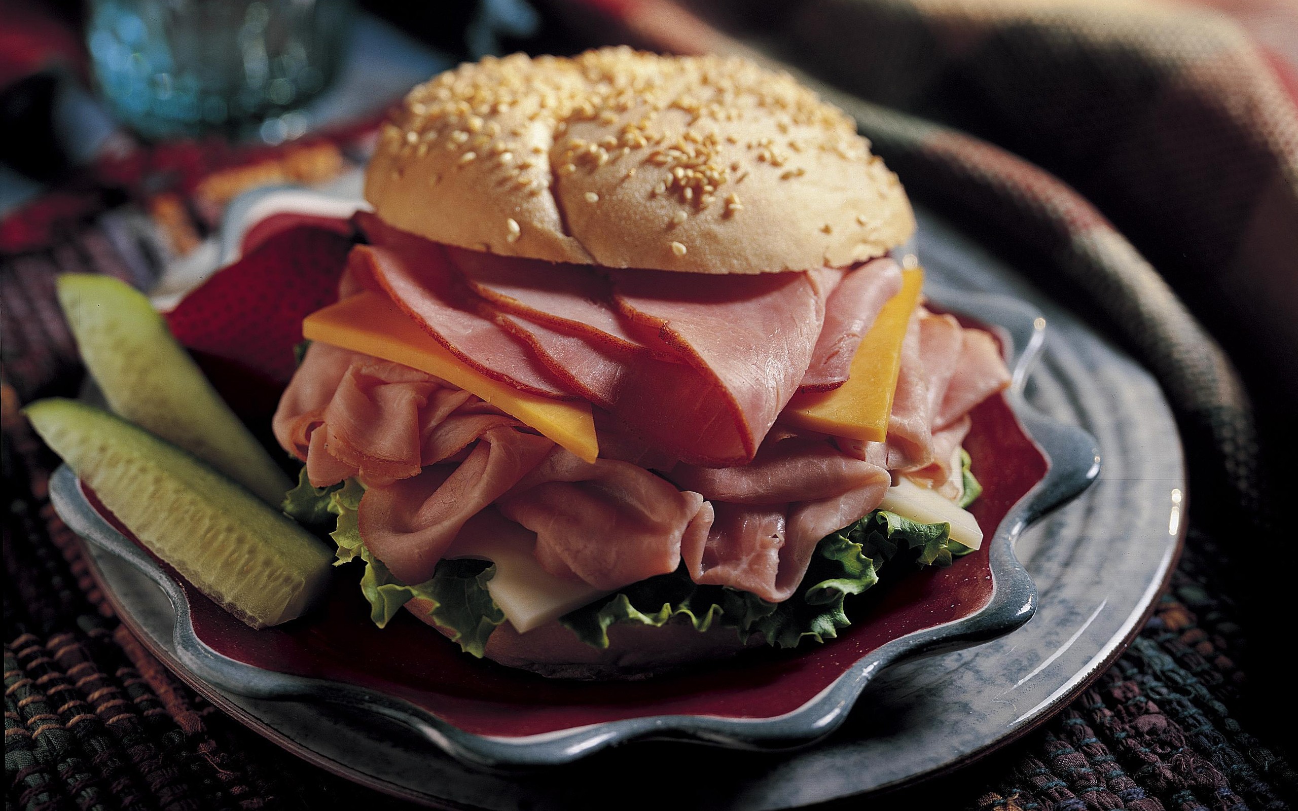 Food Breakfast Sandwich Ham Pickles Cheese Lettuce 2560x1600