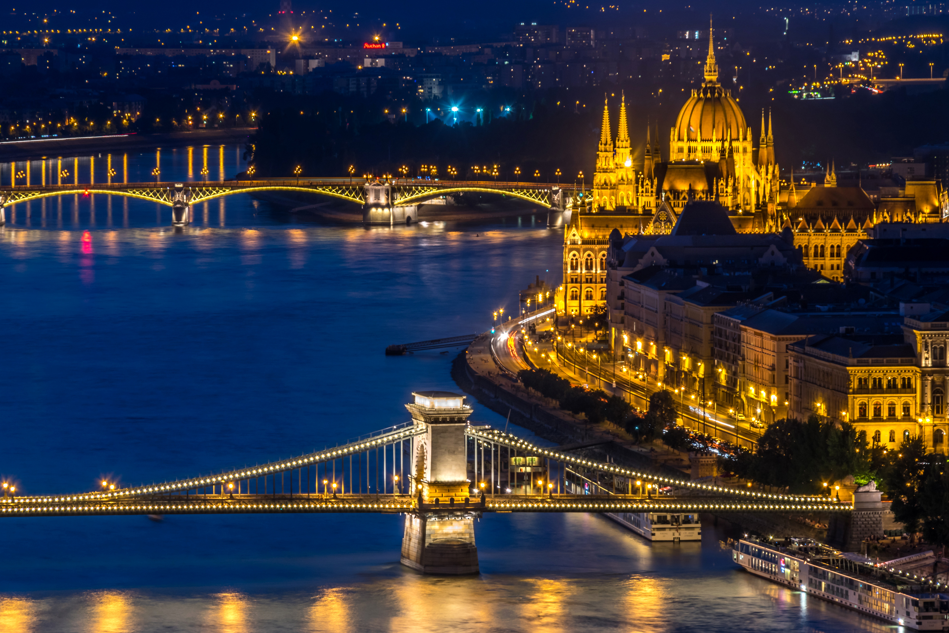Hungarian Parliament Building Bridge Light Hungary Night River Budapest 3300x2200