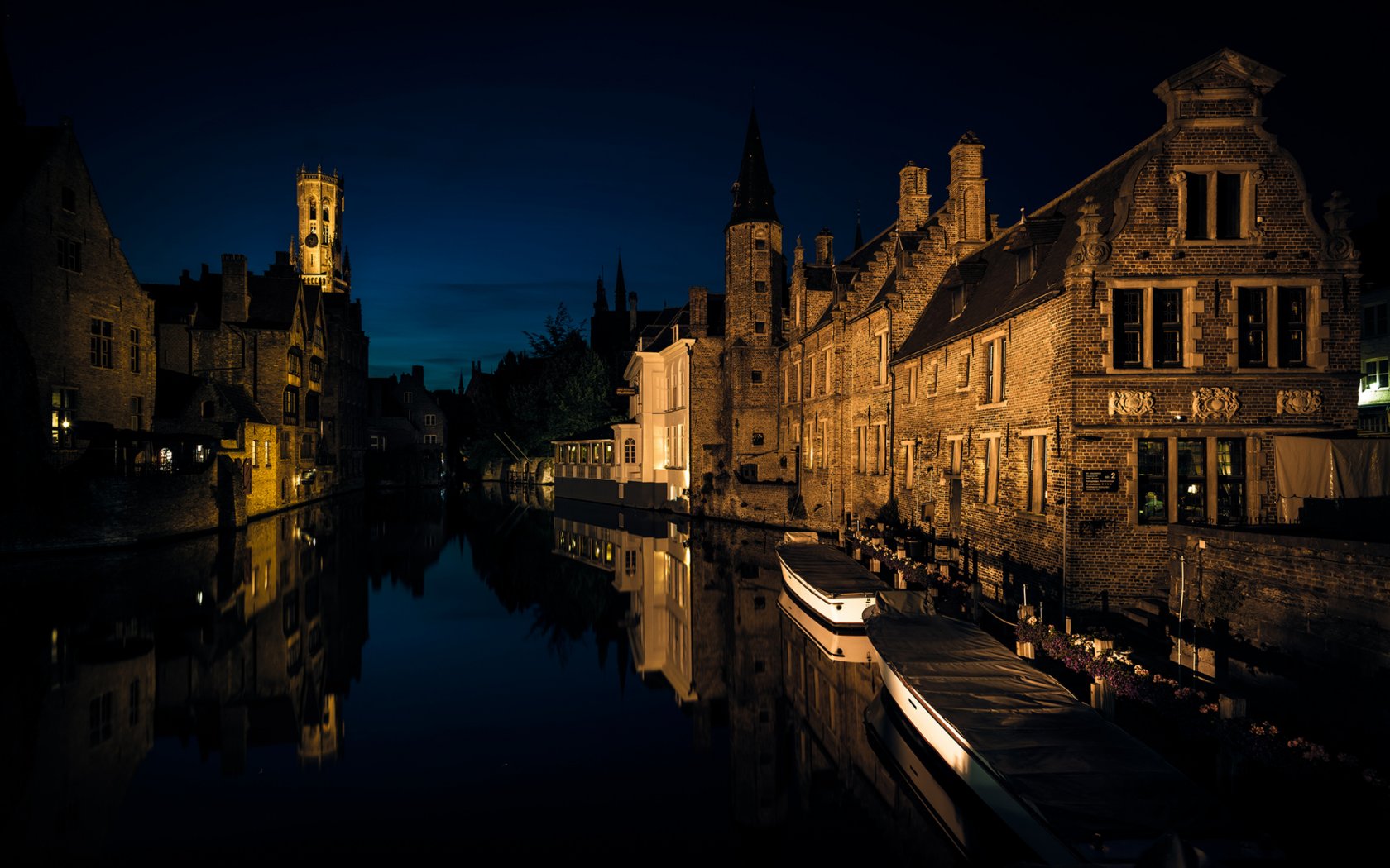 Man Made Bruges 1680x1050