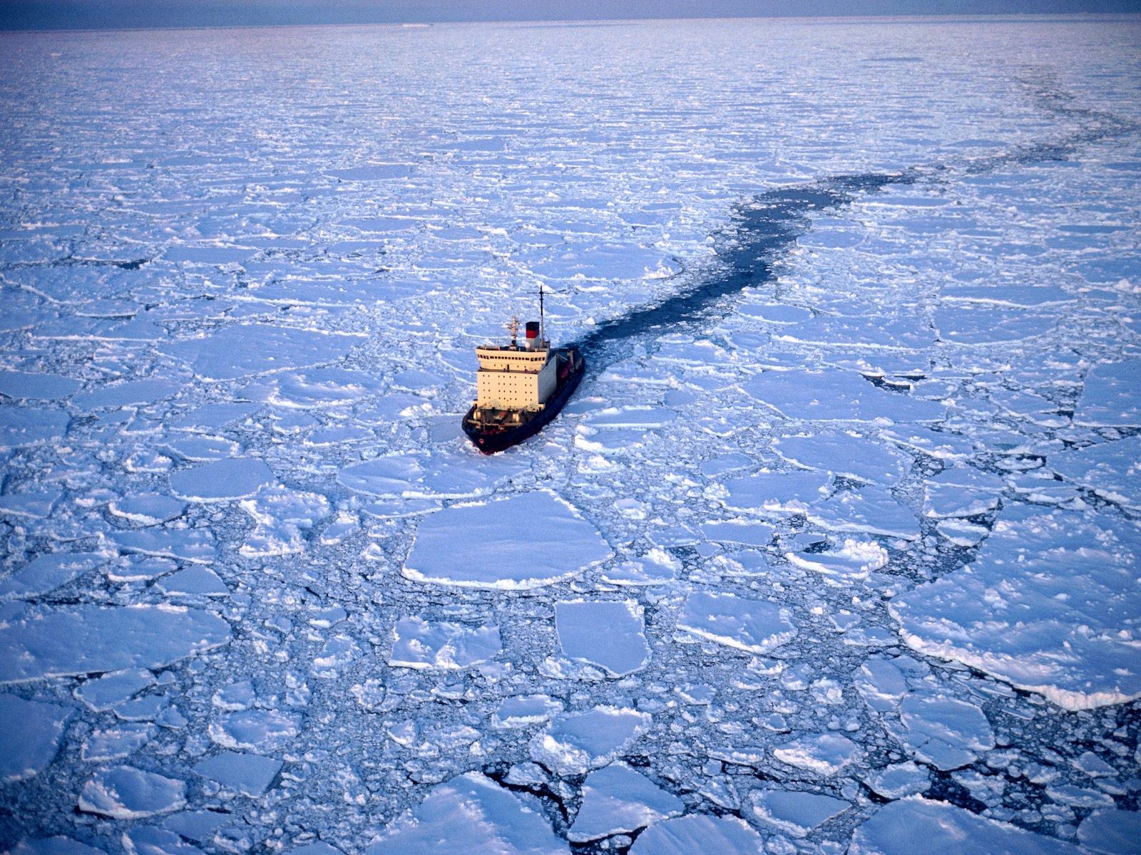Icebreakers Ship Ice Sea North Pole 1600x1200