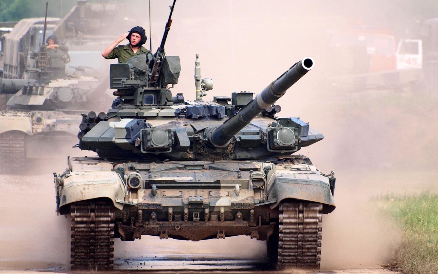 Tank T 90 Military Men Soldier Weapon Vehicle Dust Smoke Salute 1680x1050