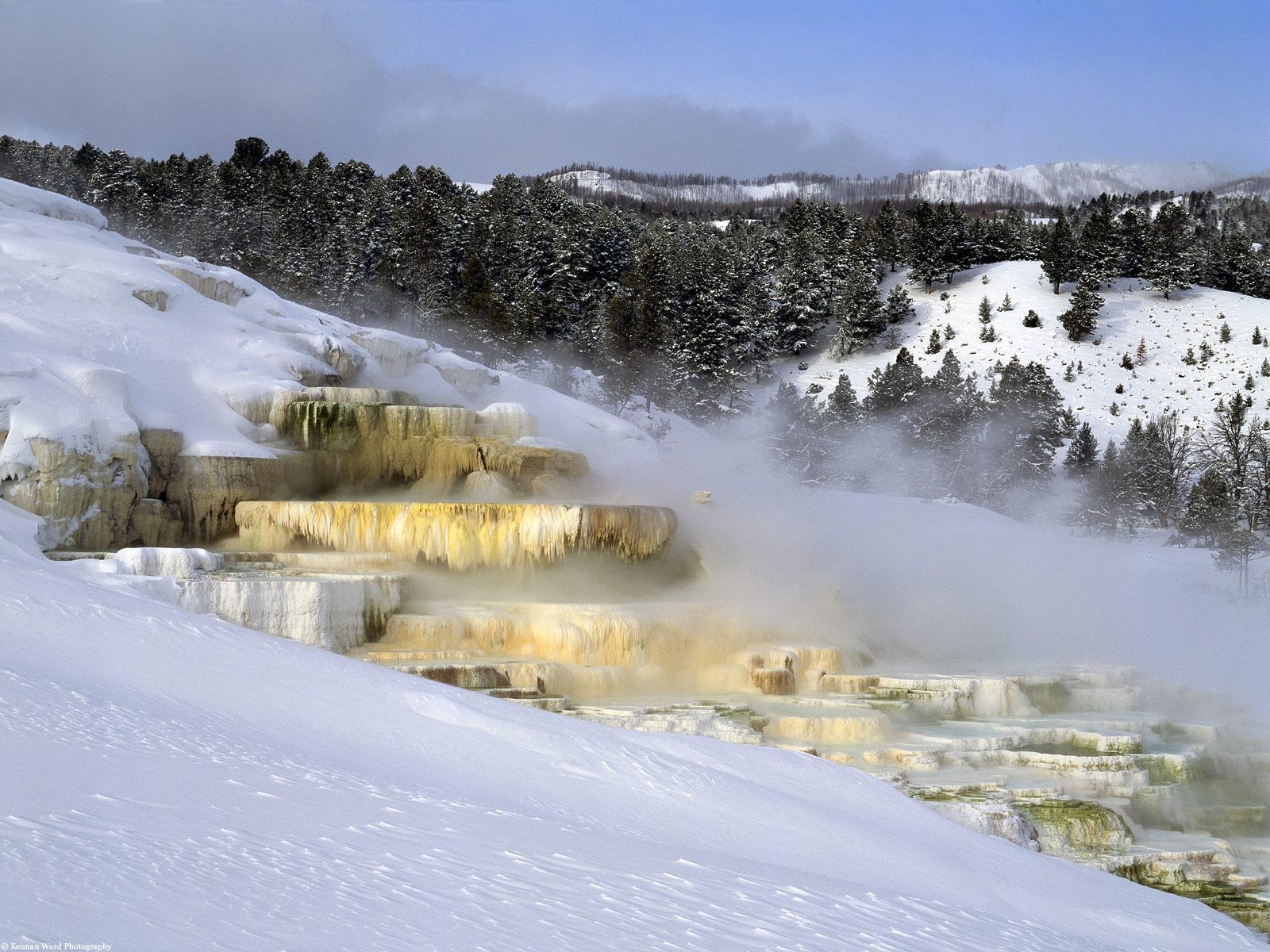 Landscape Yellowstone National Park National Park Wyoming Winter Geothermal Place 1600x1200