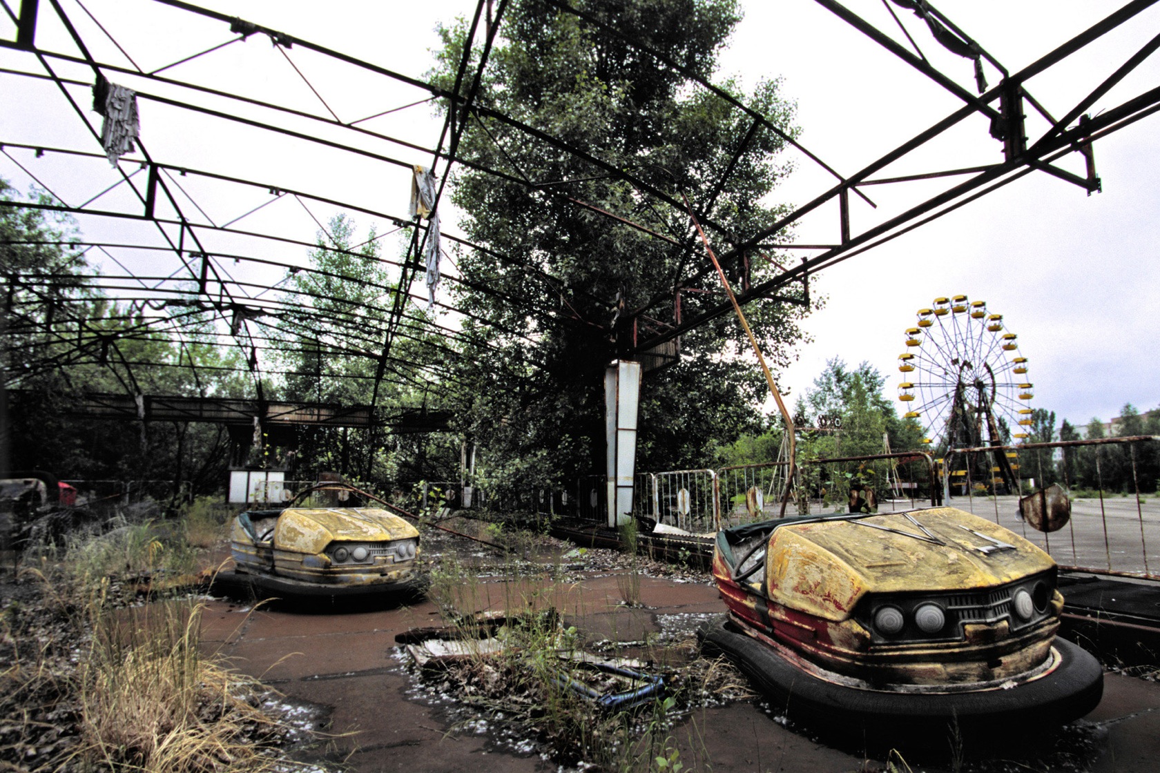 Chernobyl Pripyat Pripyat Amusement Park 1680x1120