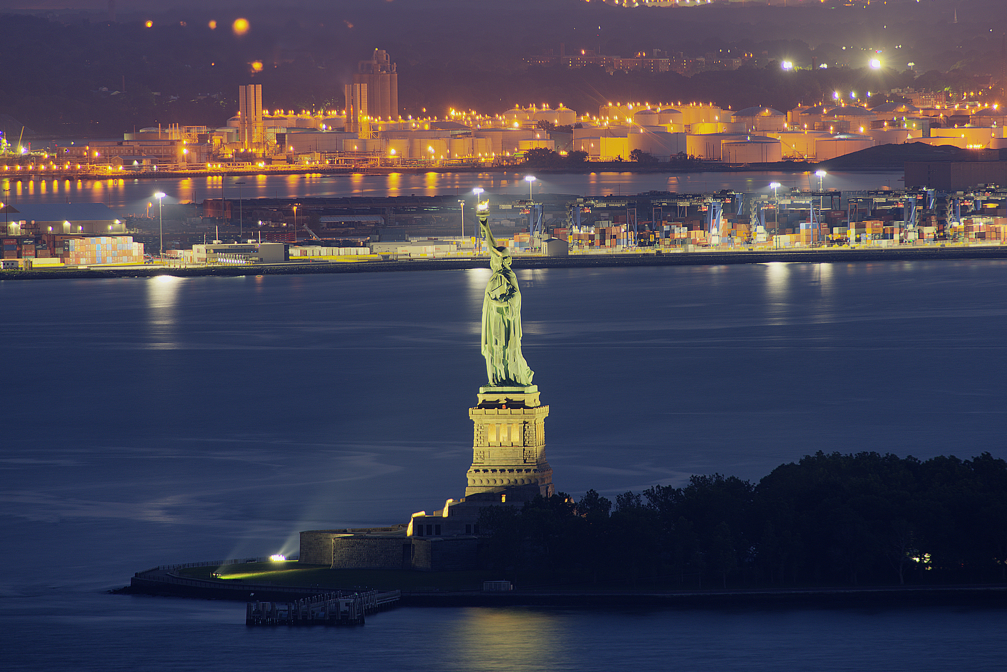 Light Night Statue Of Liberty Usa 2048x1367