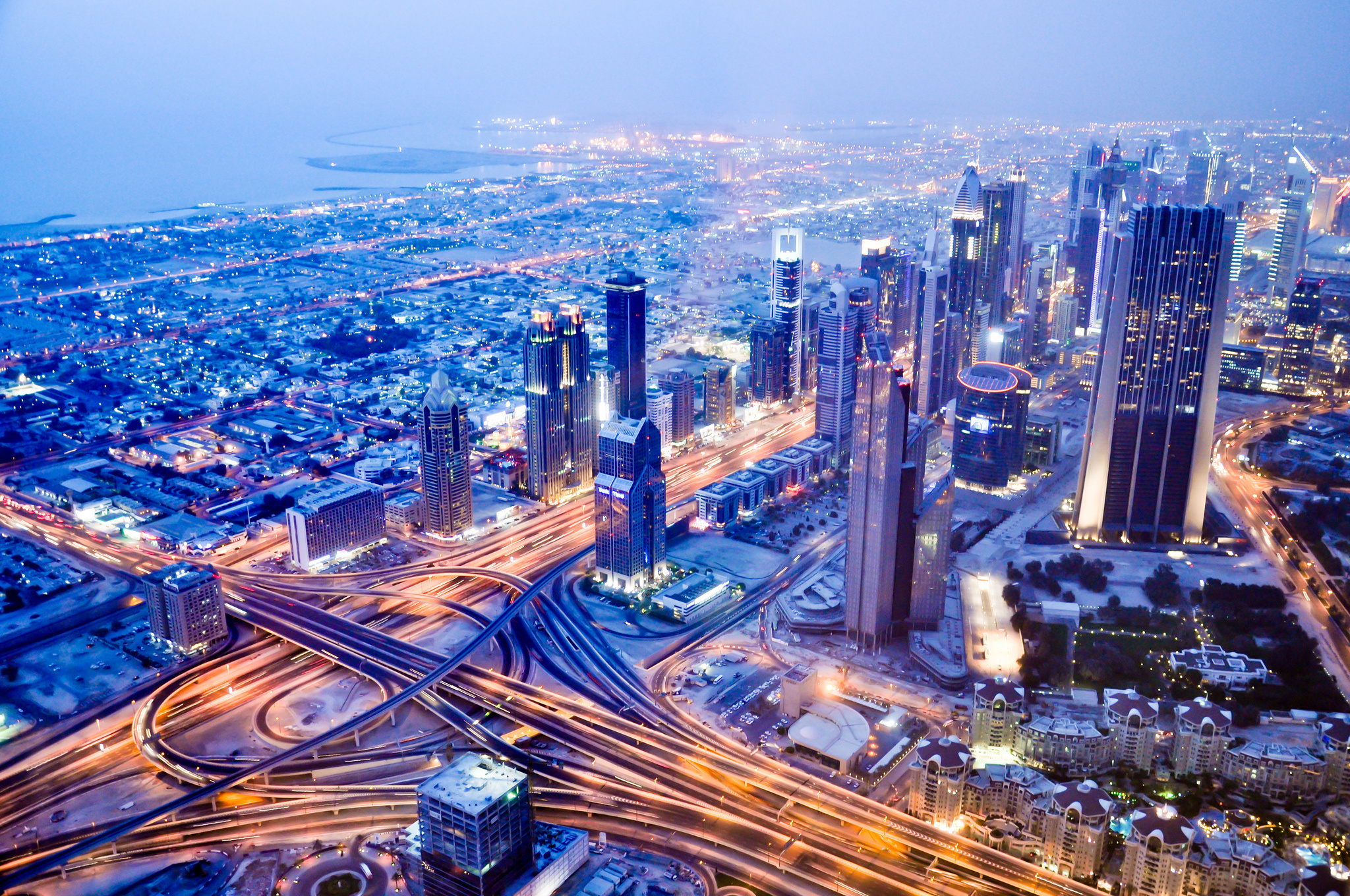 Dubai Evening Sheikh Zayed Avenue 2048x1360