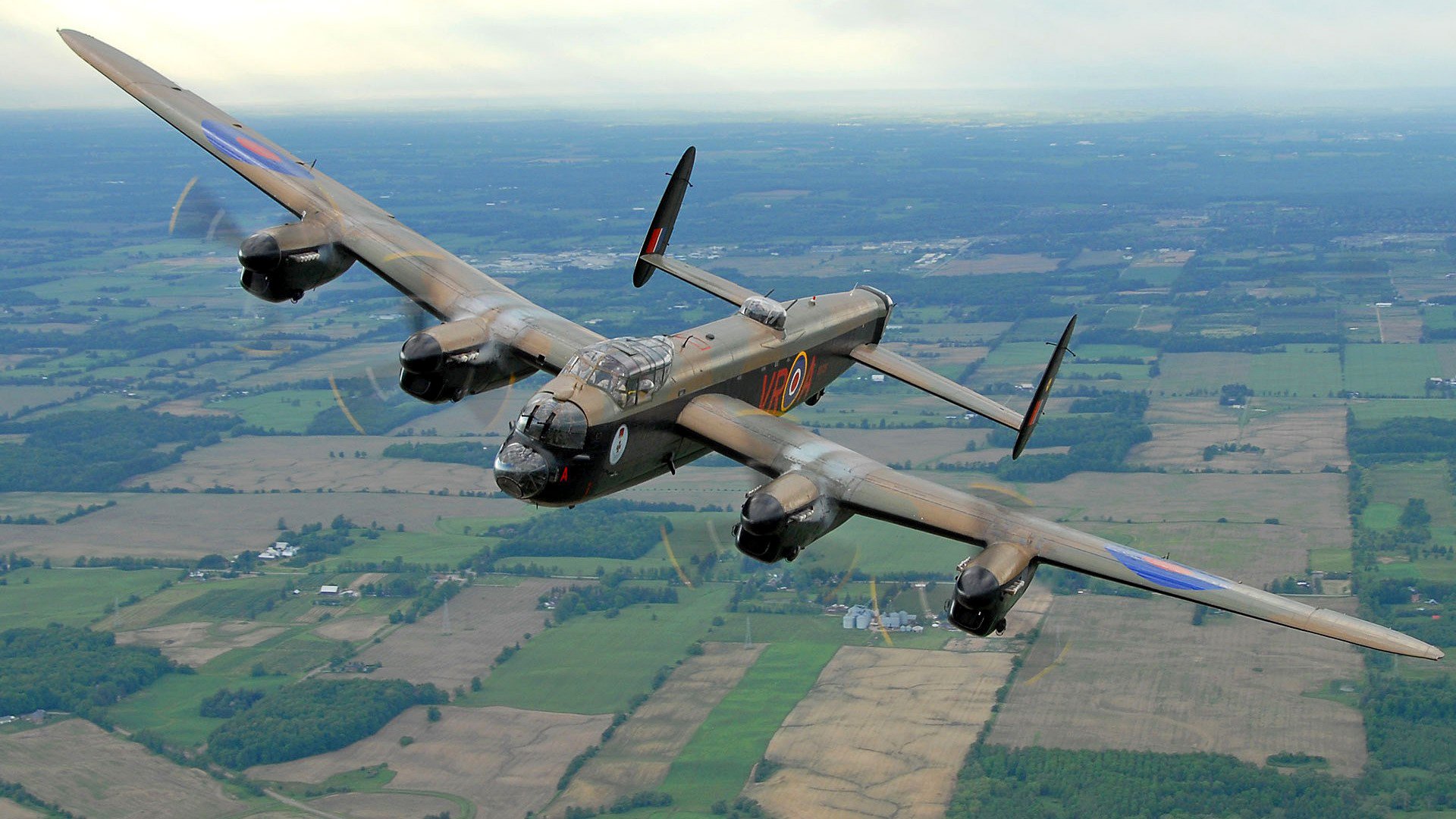 Military Avro Lancaster 1920x1080