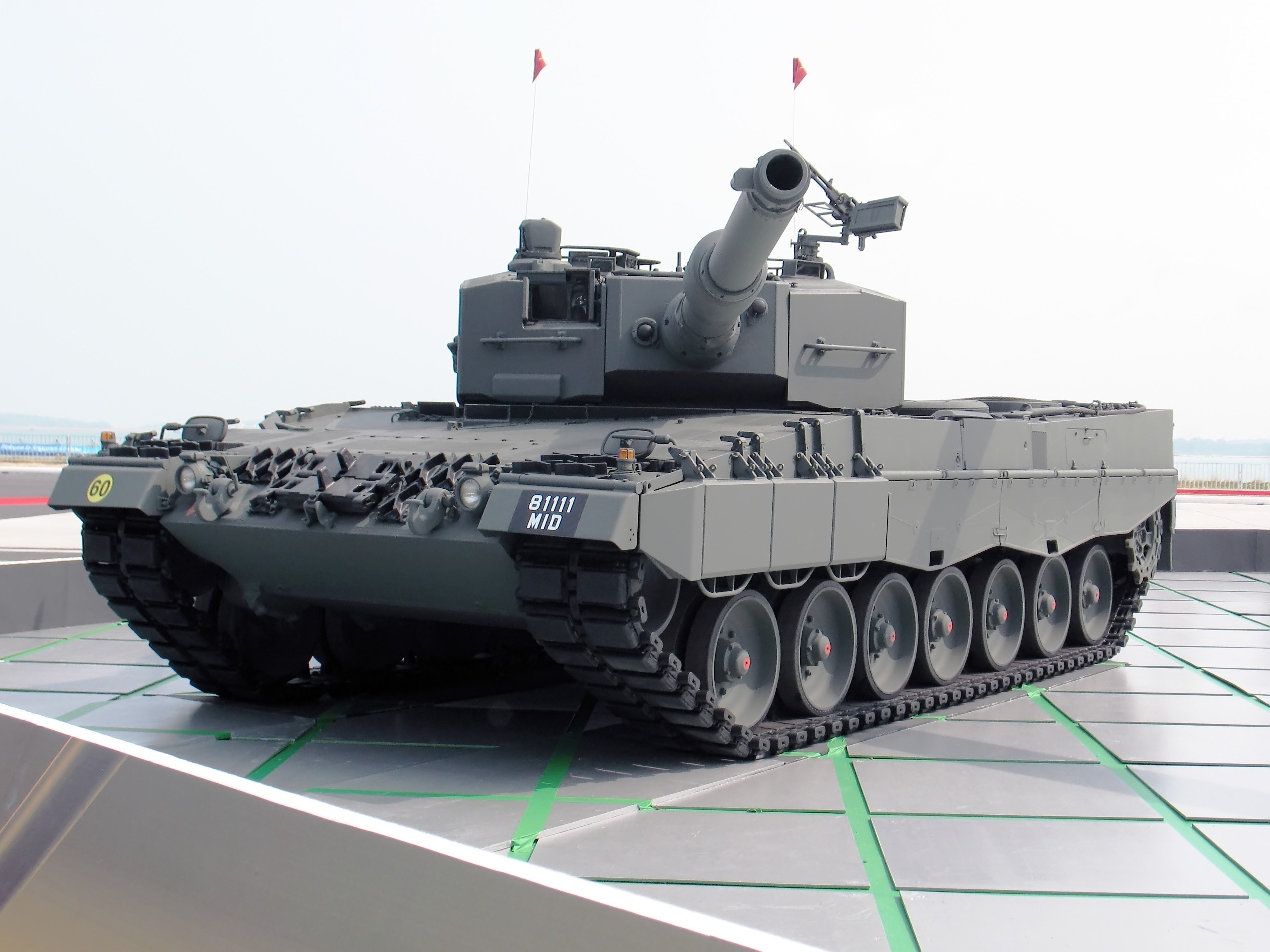 Leopard 2 Tank 3264x2448