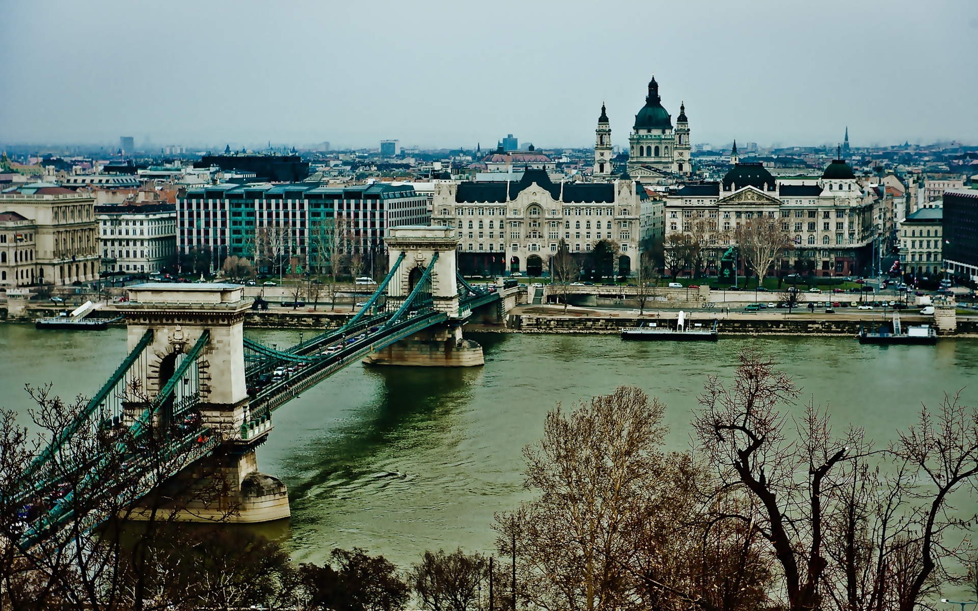 Budapest Chain Bridge Hungary 1920x1200