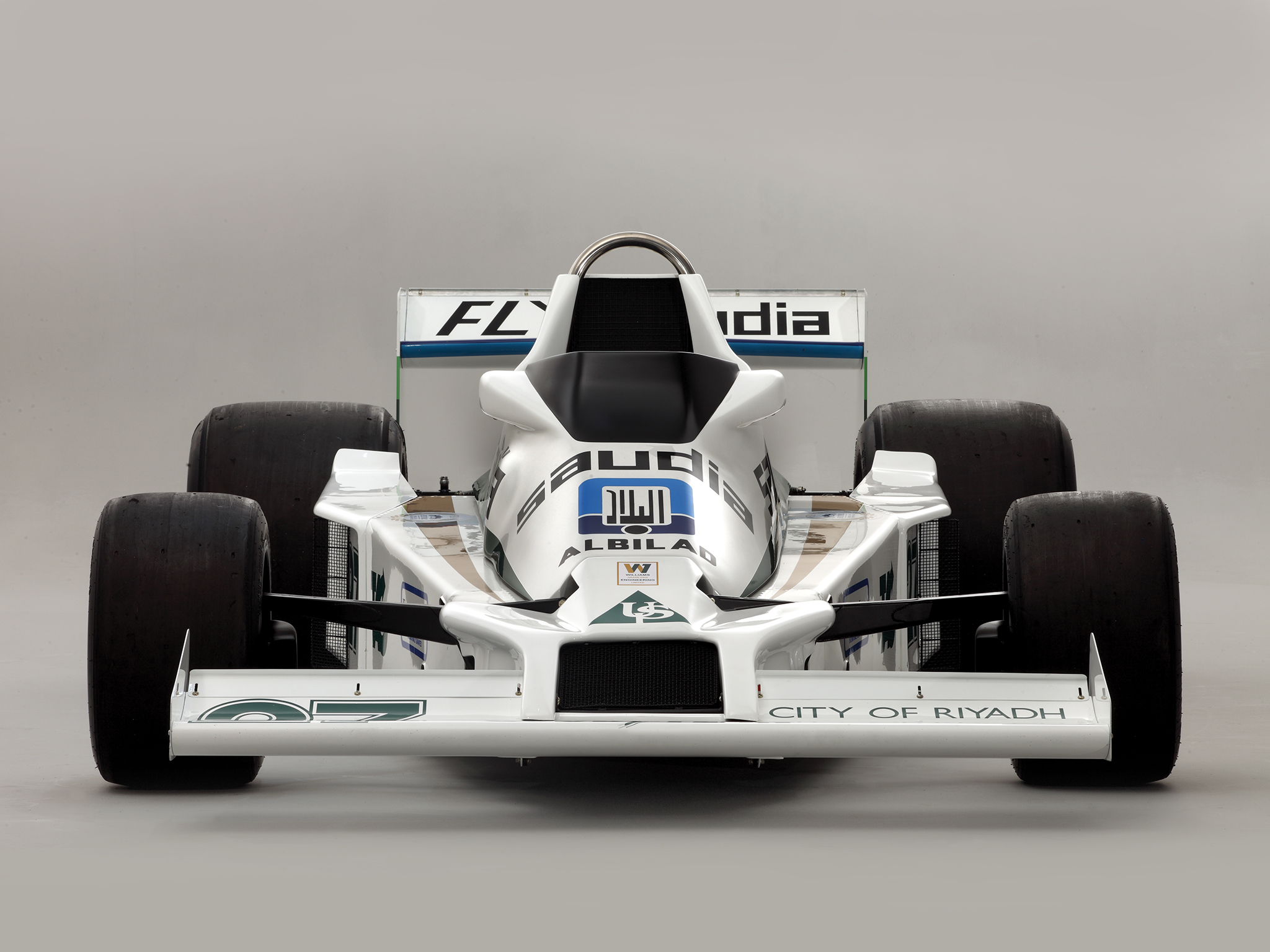 Sports F1 2048x1536