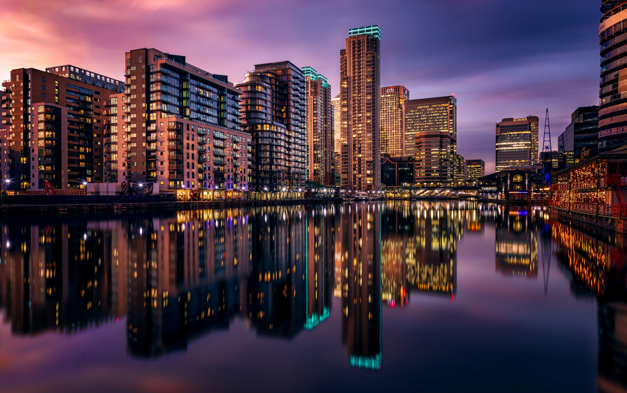 Building City London Night Reflection Skyscraper United Kingdom 2048x1284