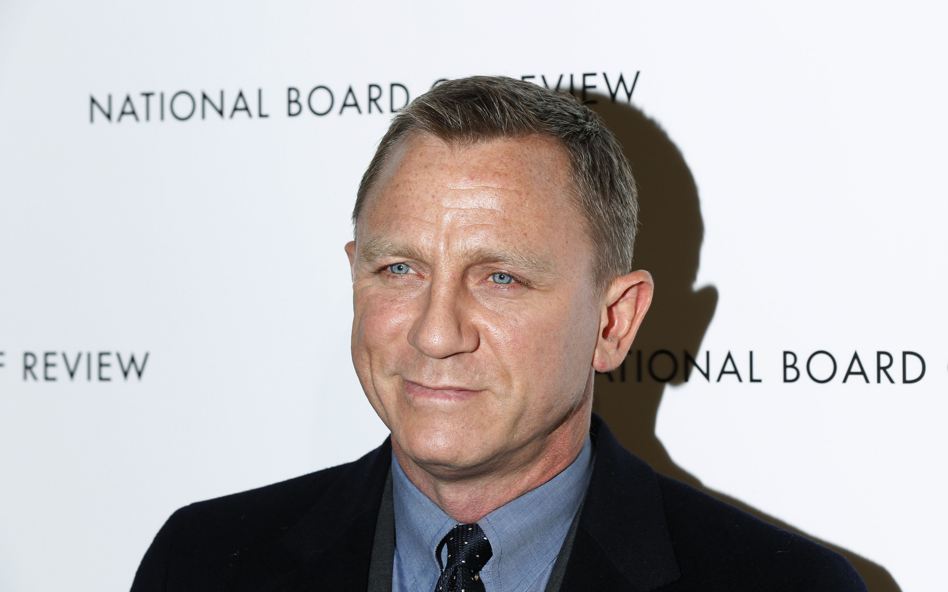 Actor Daniel Craig English 3200x2000