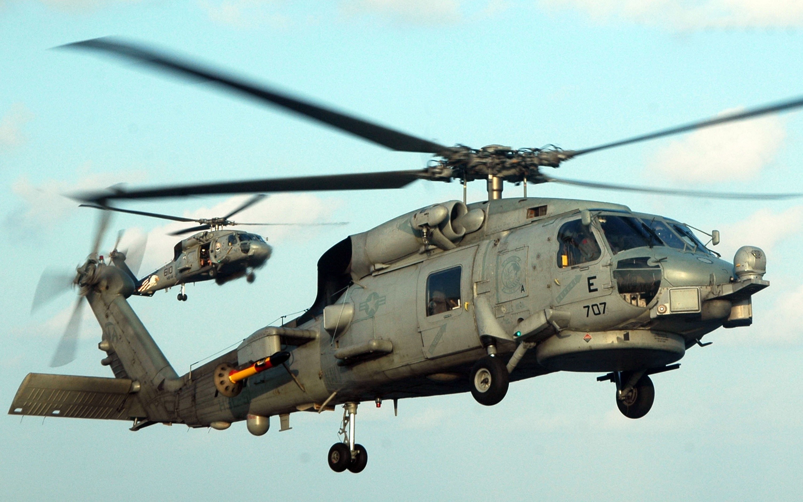 Military Sikorsky SH 60 Seahawk 2560x1600