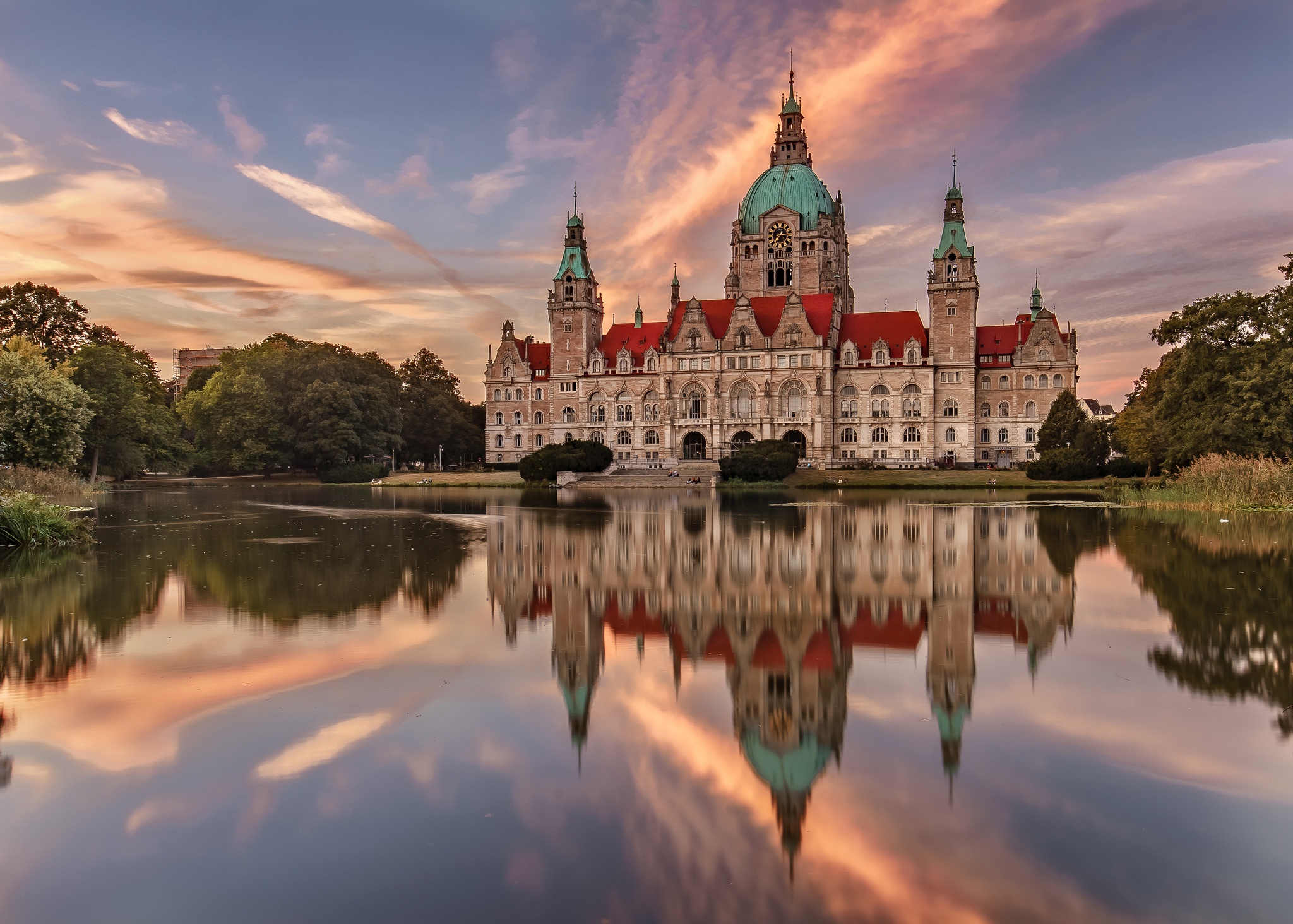 Building Germany Hanover Lake New Town Hall Reflection 2048x1464