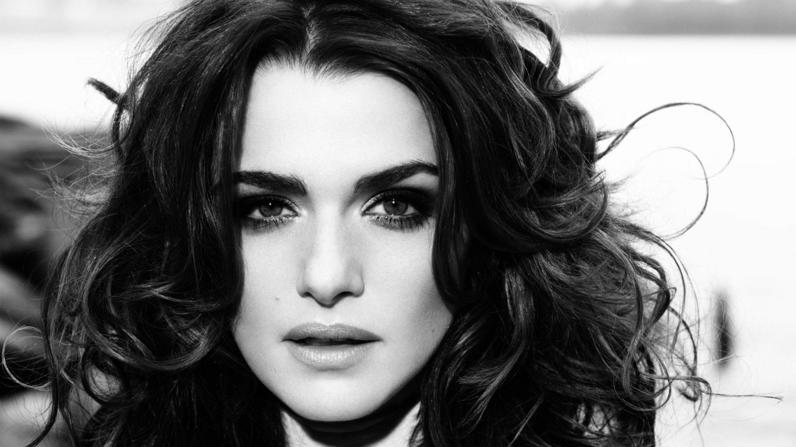 Rachel Weisz 2560x1440