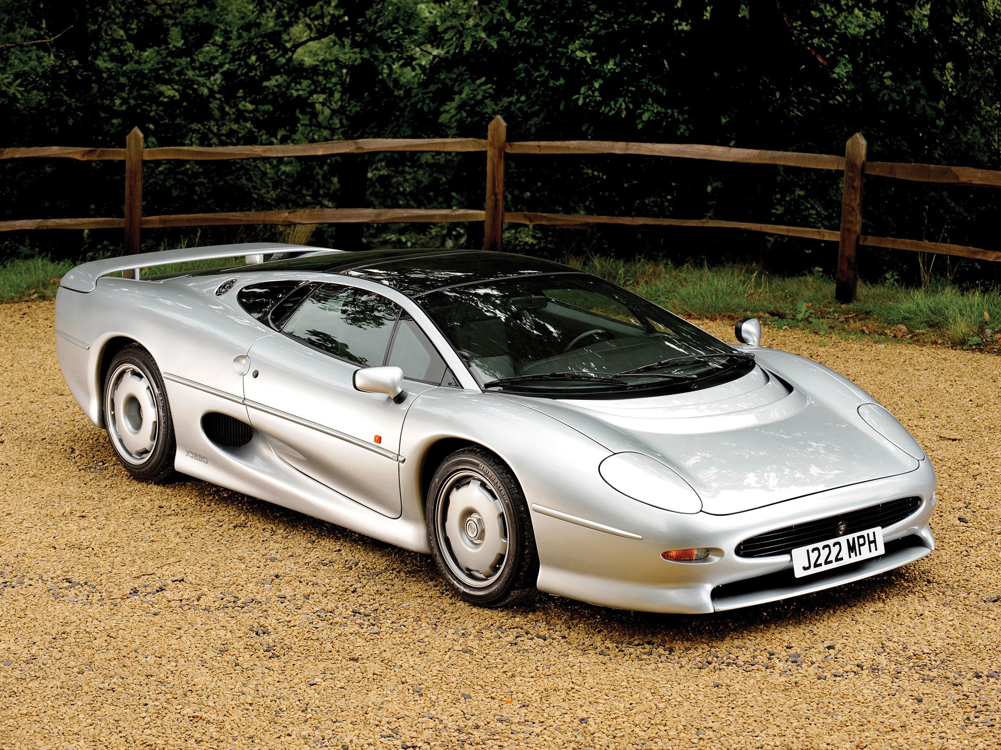 Jaguar Xj220 2048x1536