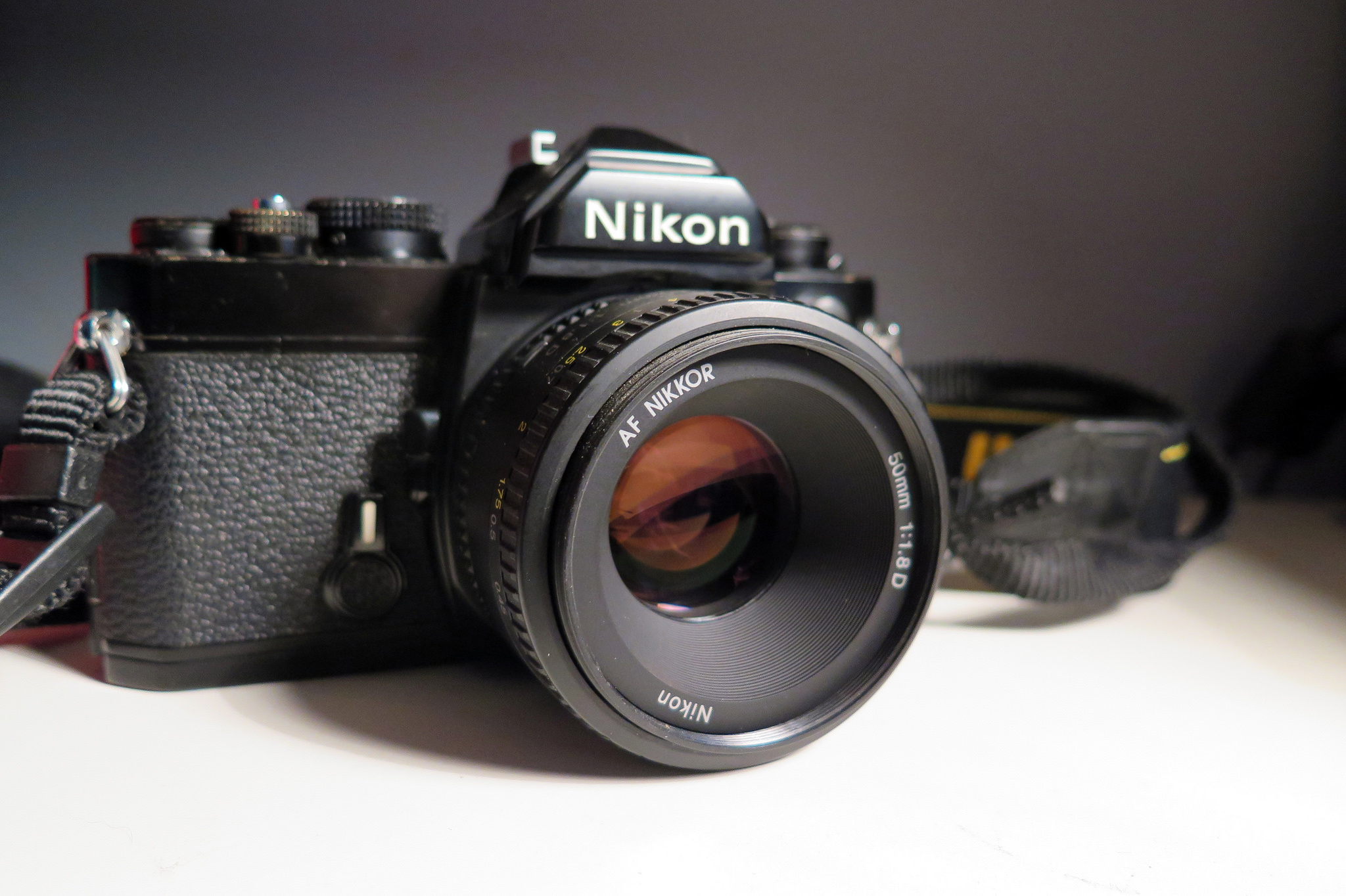Camera Lens Nikon 2048x1364