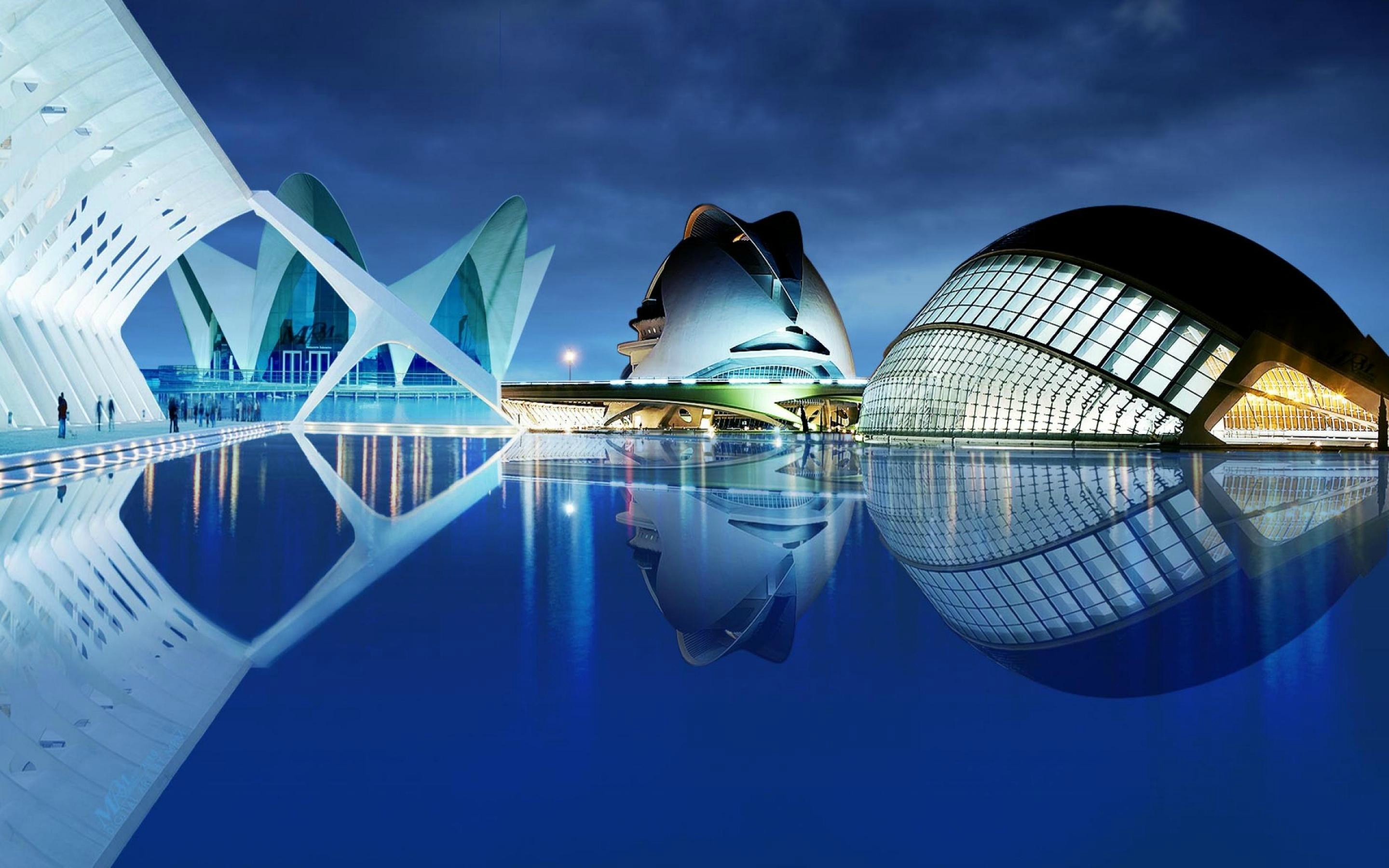 Man Made Valencia 2880x1800