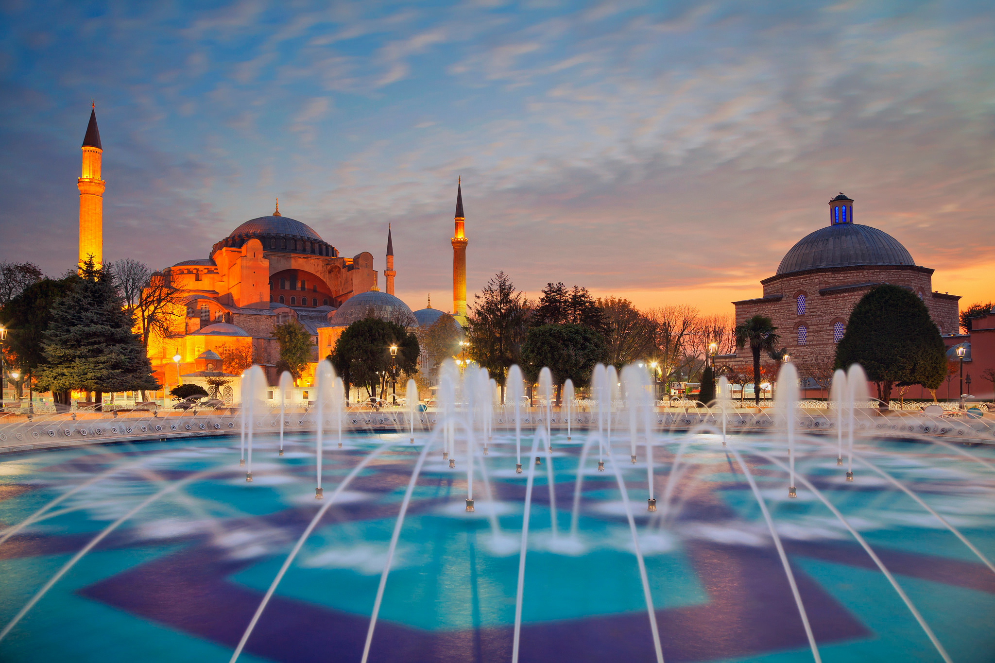Evening Fountain Hagia Sophia Istanbul Minaret Turkey 2048x1365