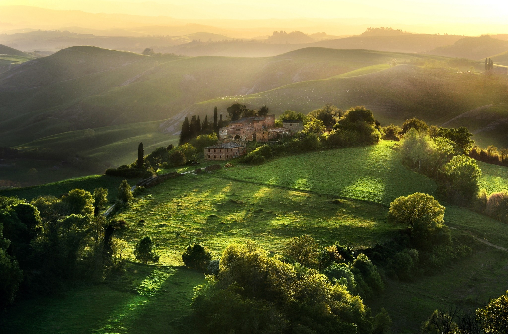 Italy Sunlight Tuscany Valley 2048x1345