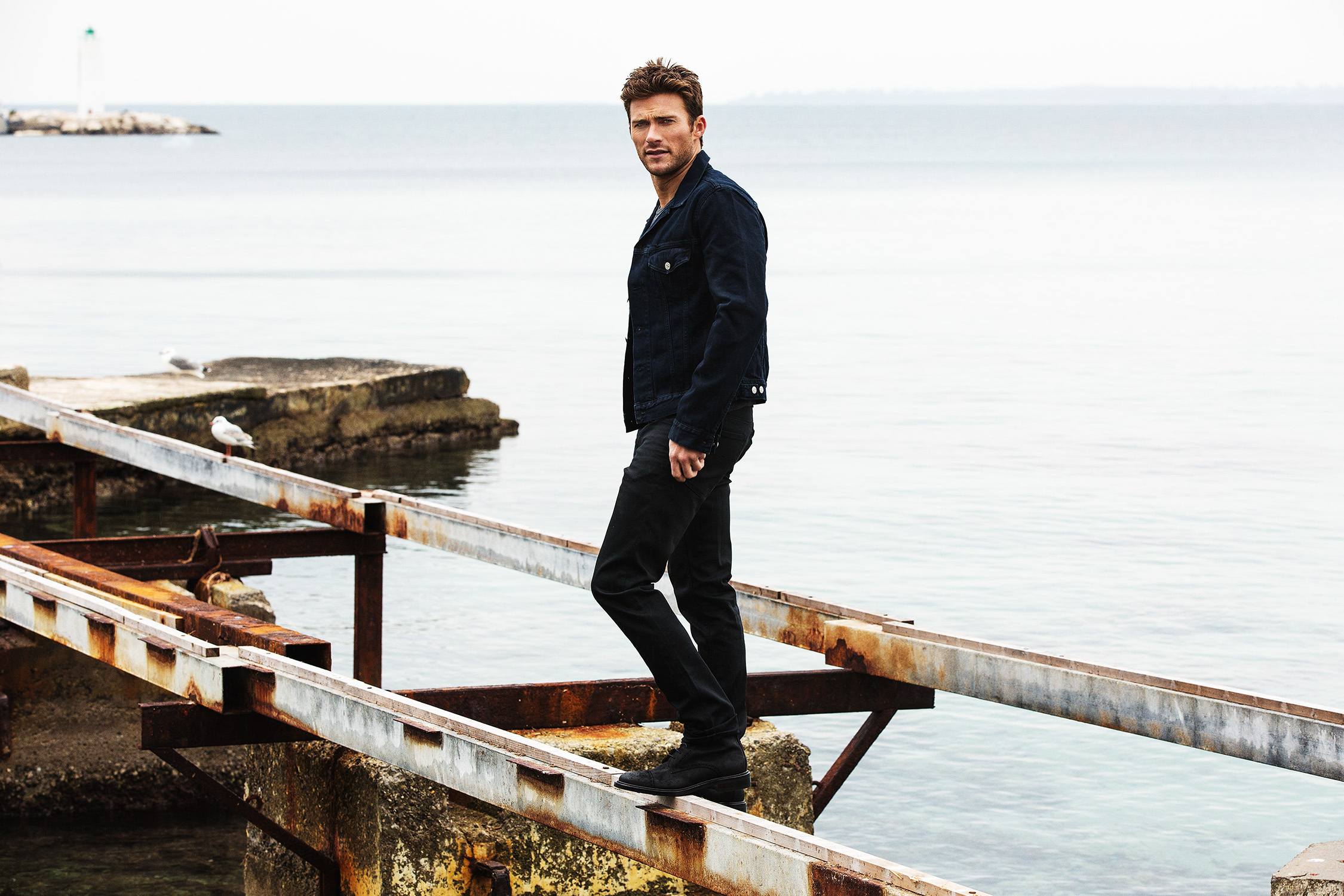 Actor American Scott Eastwood 2250x1500