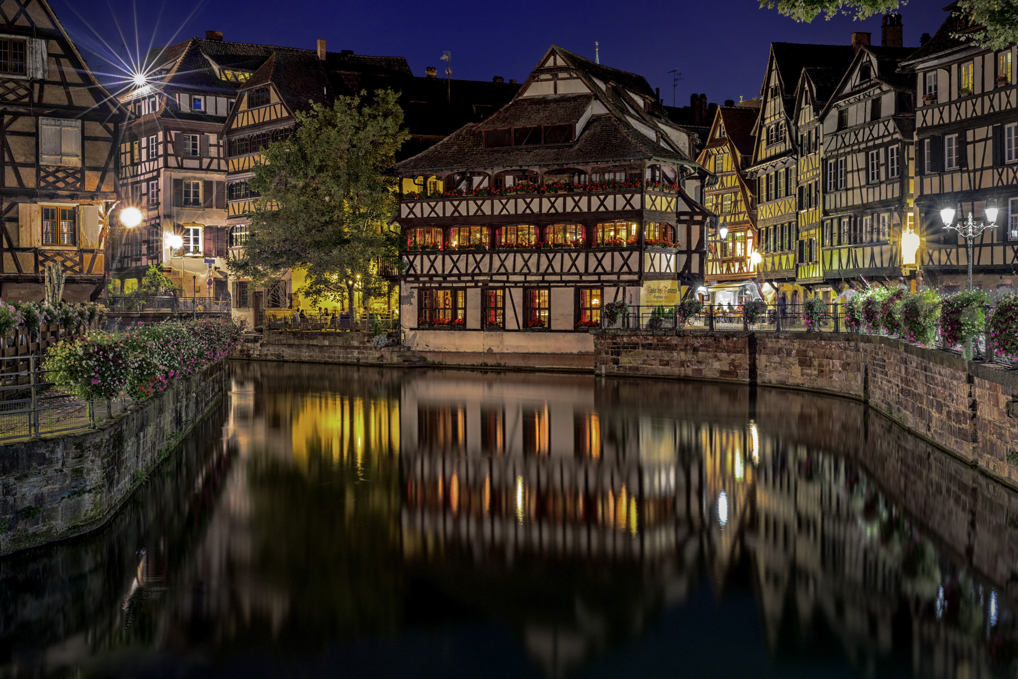 Building Canal City France Night Reflection Strasbourg 2000x1335