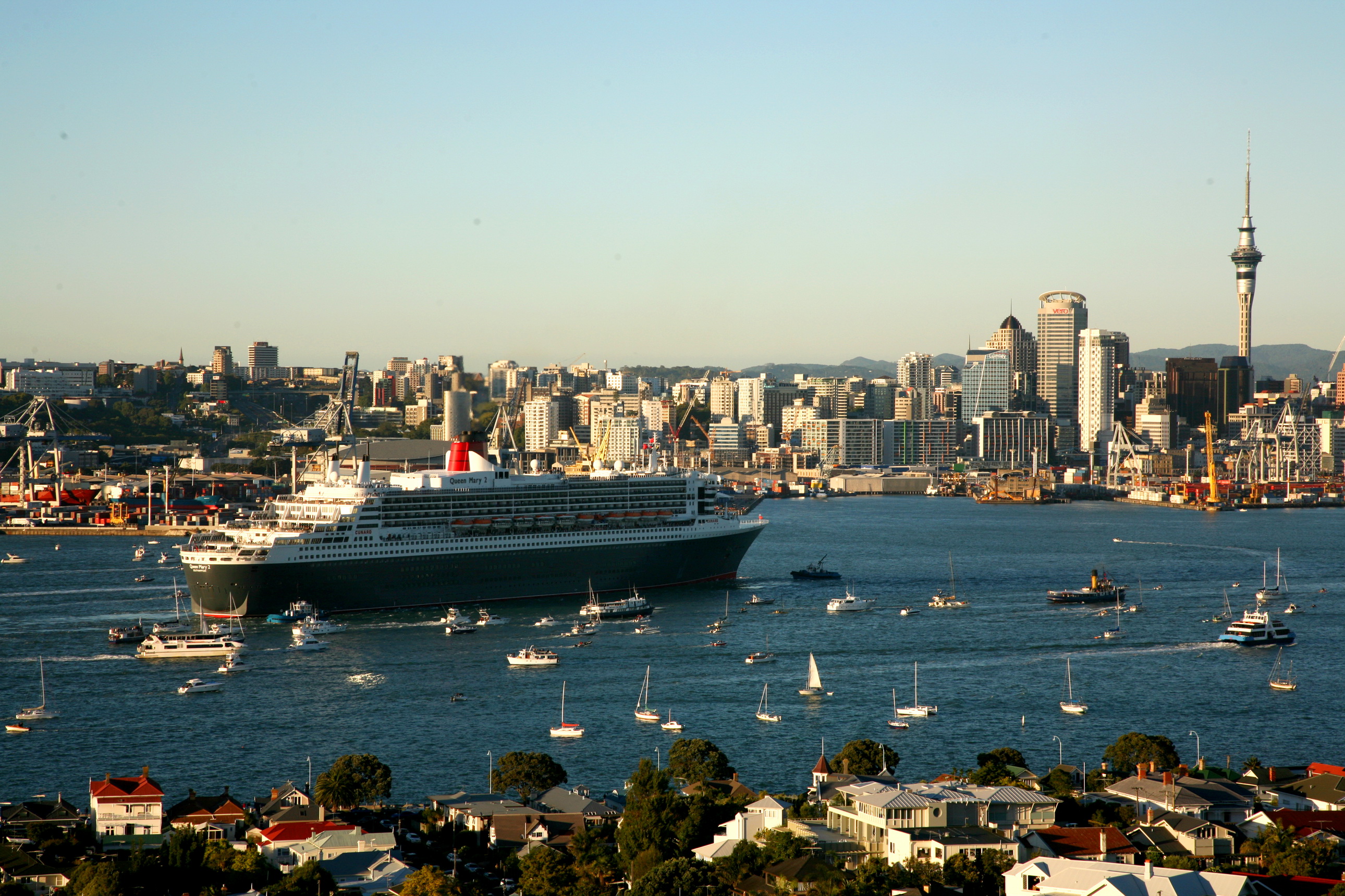 Auckland New Zealand Rms Queen Mary 2 2580x1720