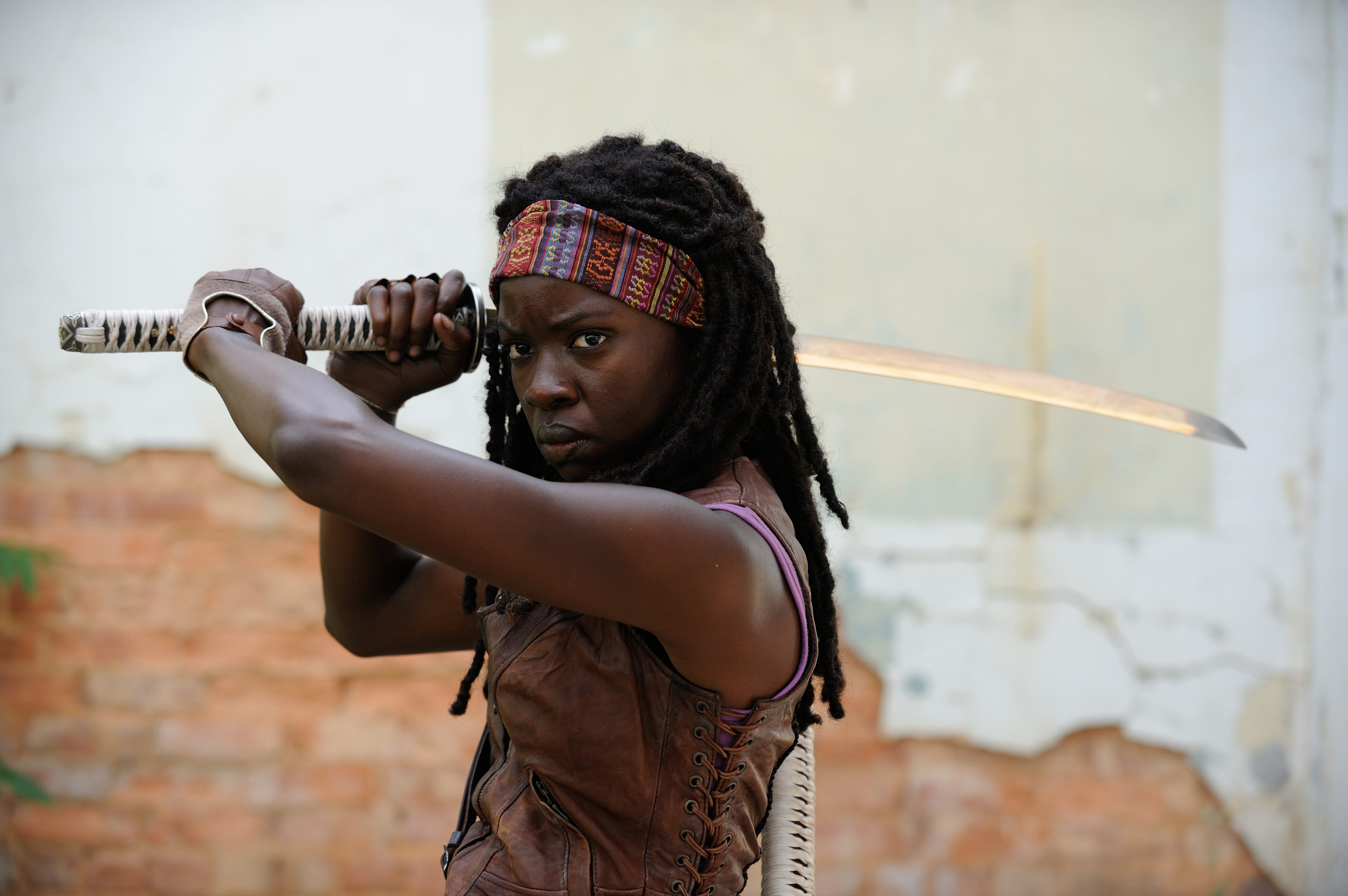 Danai Gurira Michonne The Walking Dead Sword The Walking Dead 3600x2395
