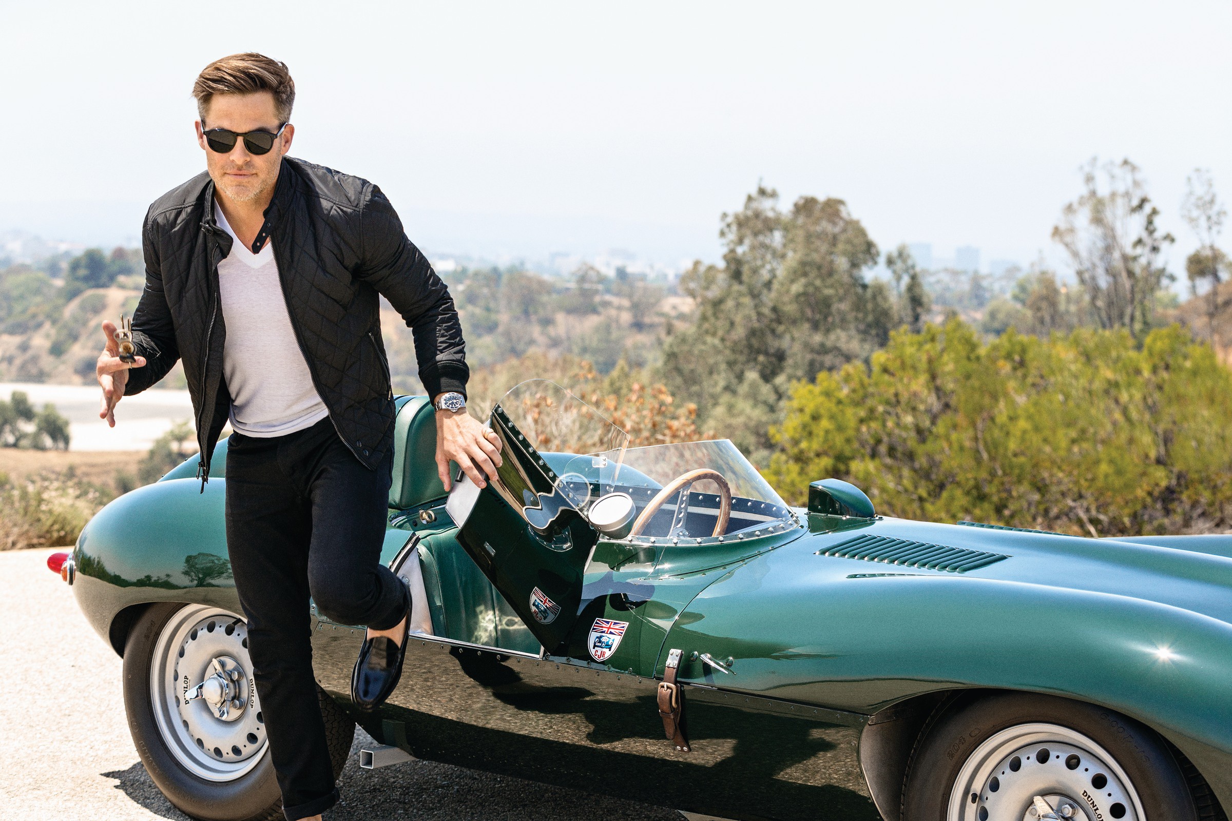 Actor American Car Chris Pine Race Car Sunglasses 2400x1600