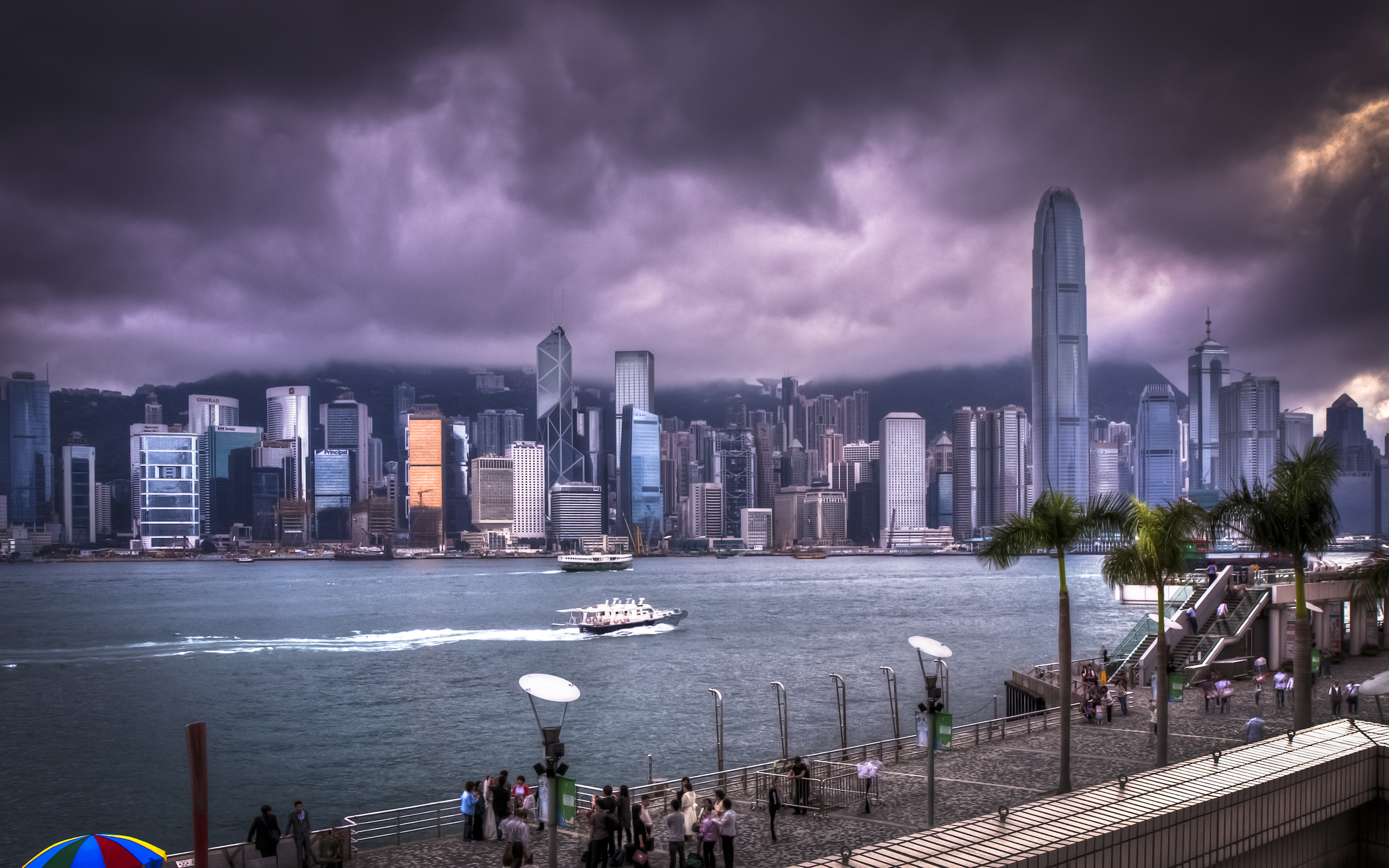 China City Cloud Foul Weather Hong Kong Skyscraper 2560x1600