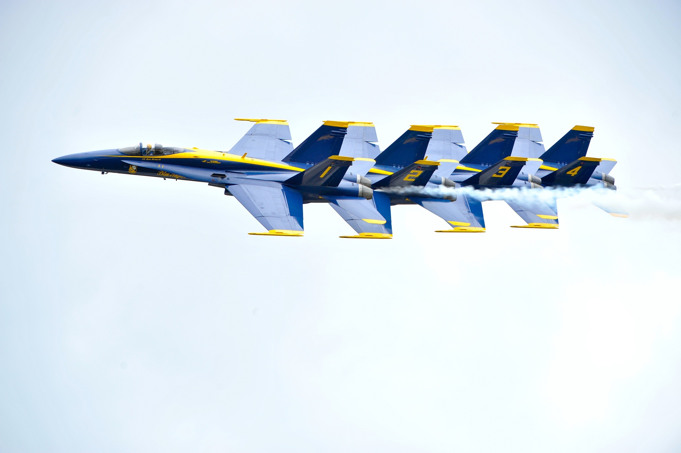 Air Show Aircraft Blue Angels Jet Fighter Mcdonnell Douglas F A 18 Hornet Military Navy 2600x1730