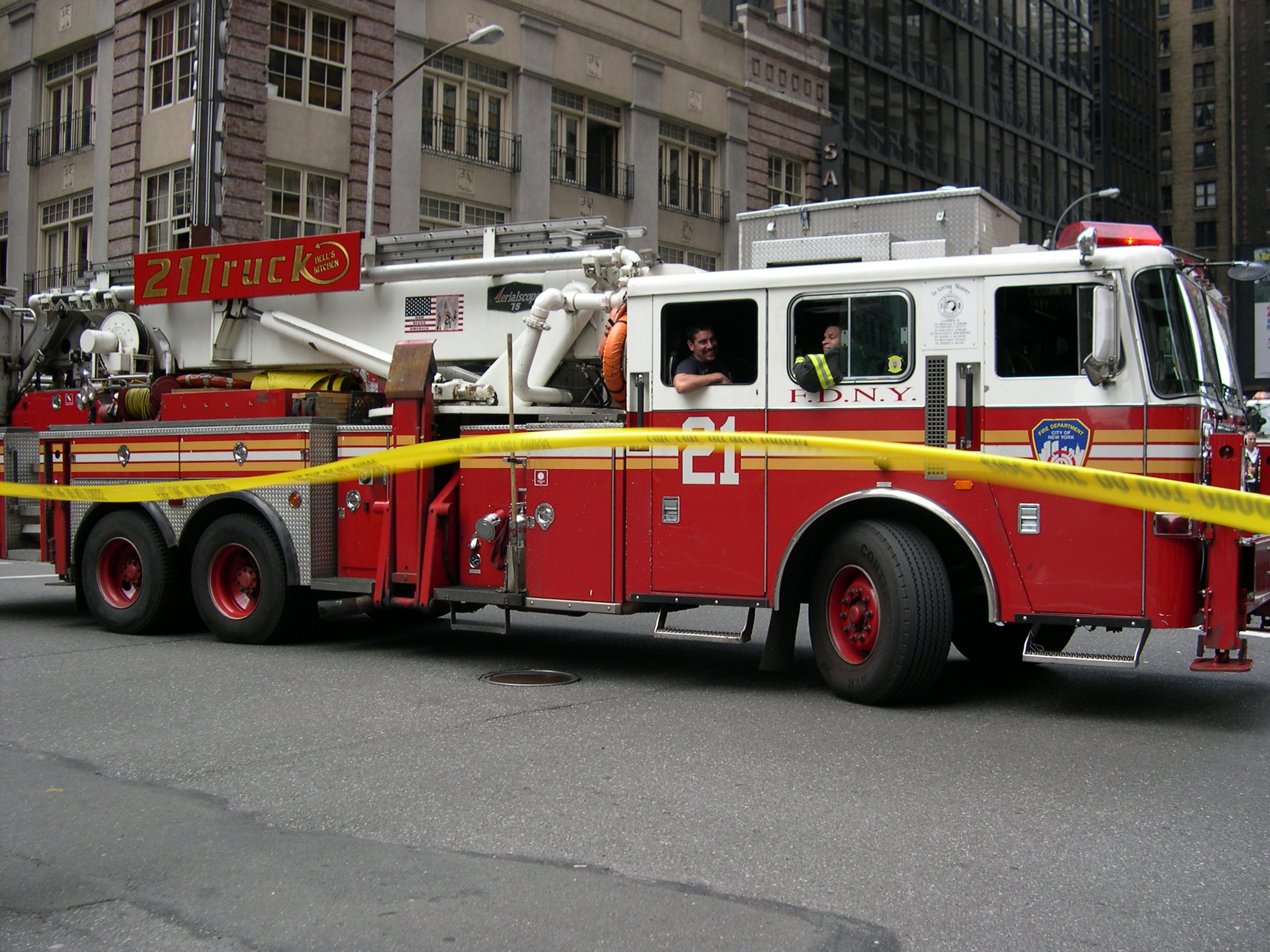 Fire Engine Fire Truck Firefighter Truck Vehicle 2272x1704