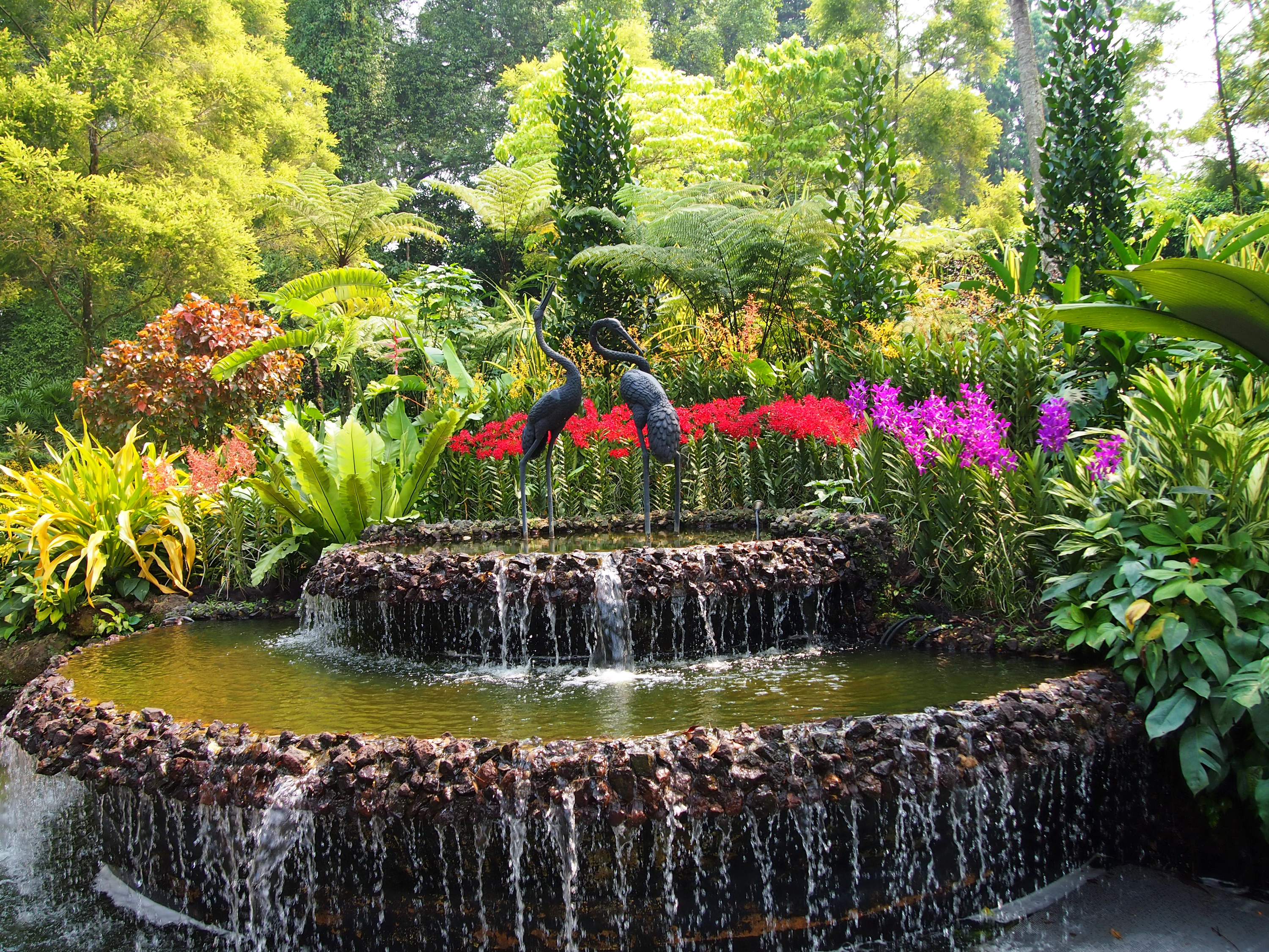 Flower Fountain Garden Sculpture Water 3000x2250