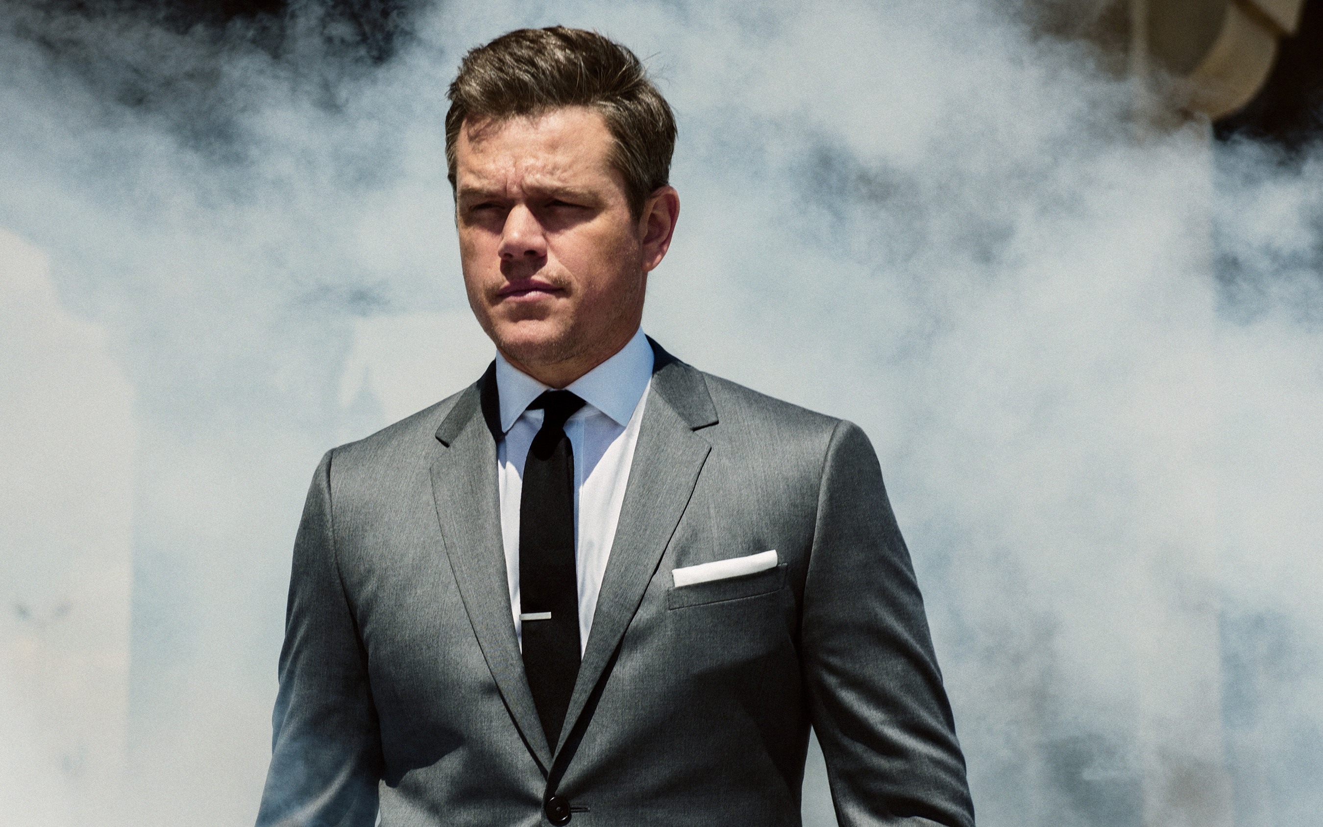 Actor American Matt Damon Smoke Suit 2700x1688