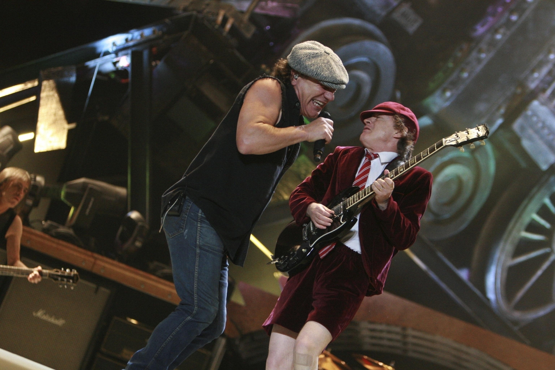 Angus Young 1920x1280