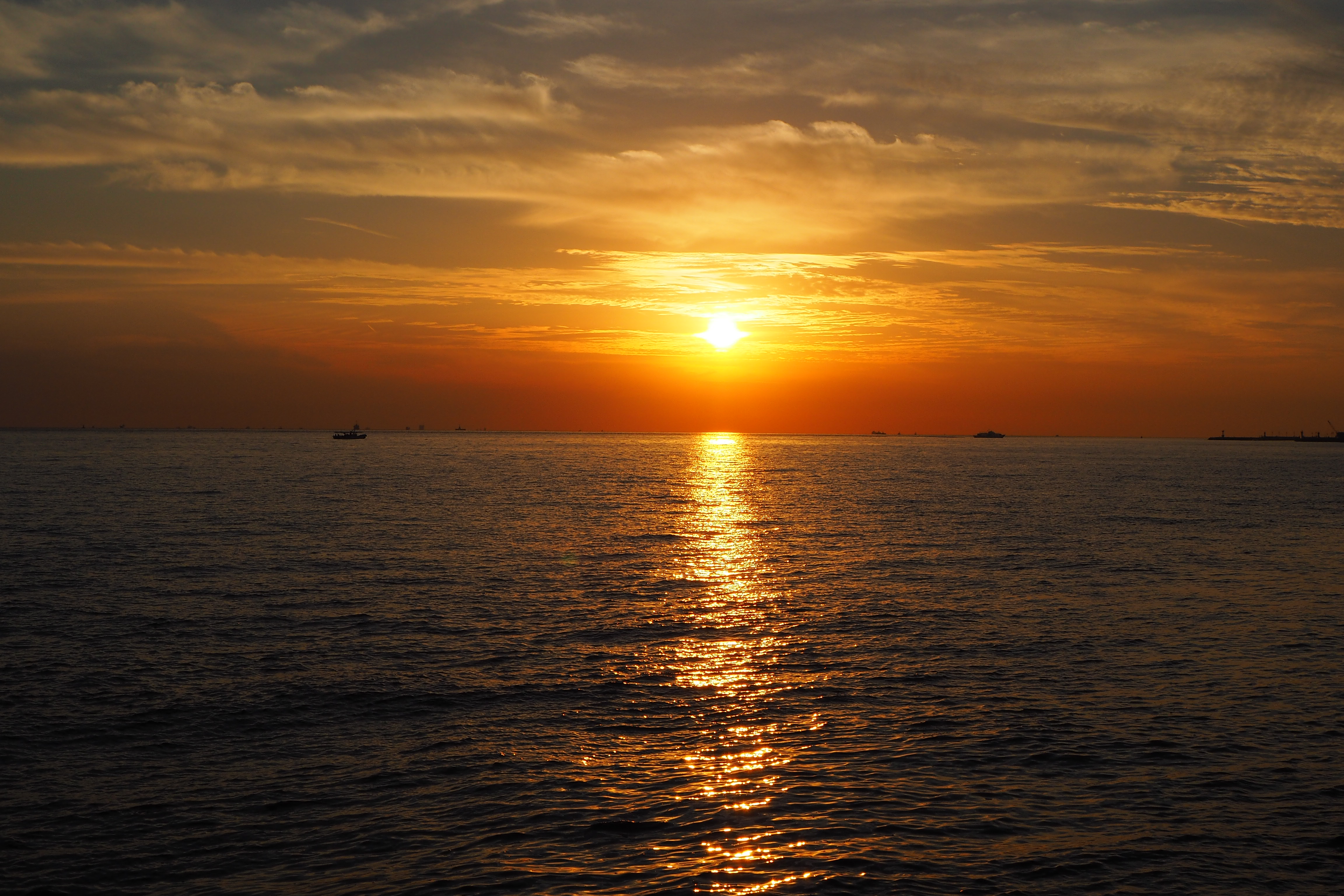 Glow Sea Seascape Ship Sky Sunset 4608x3072