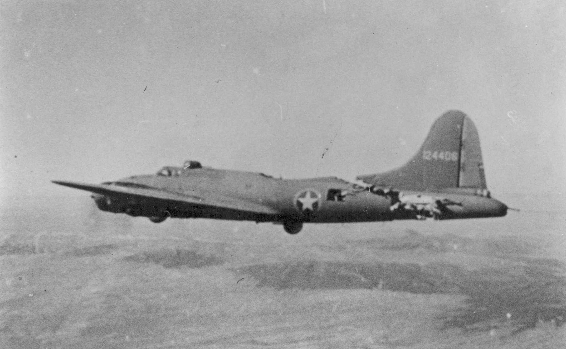Military Boeing B 17 Flying Fortress 1800x1112