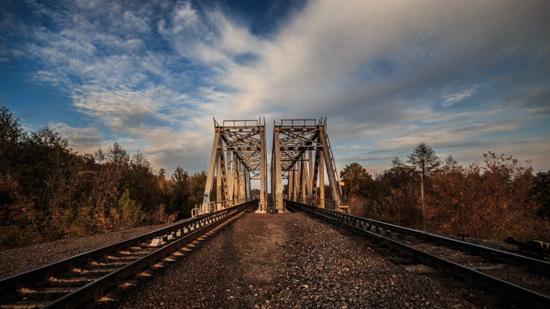 Man Made Railroad 1920x1080