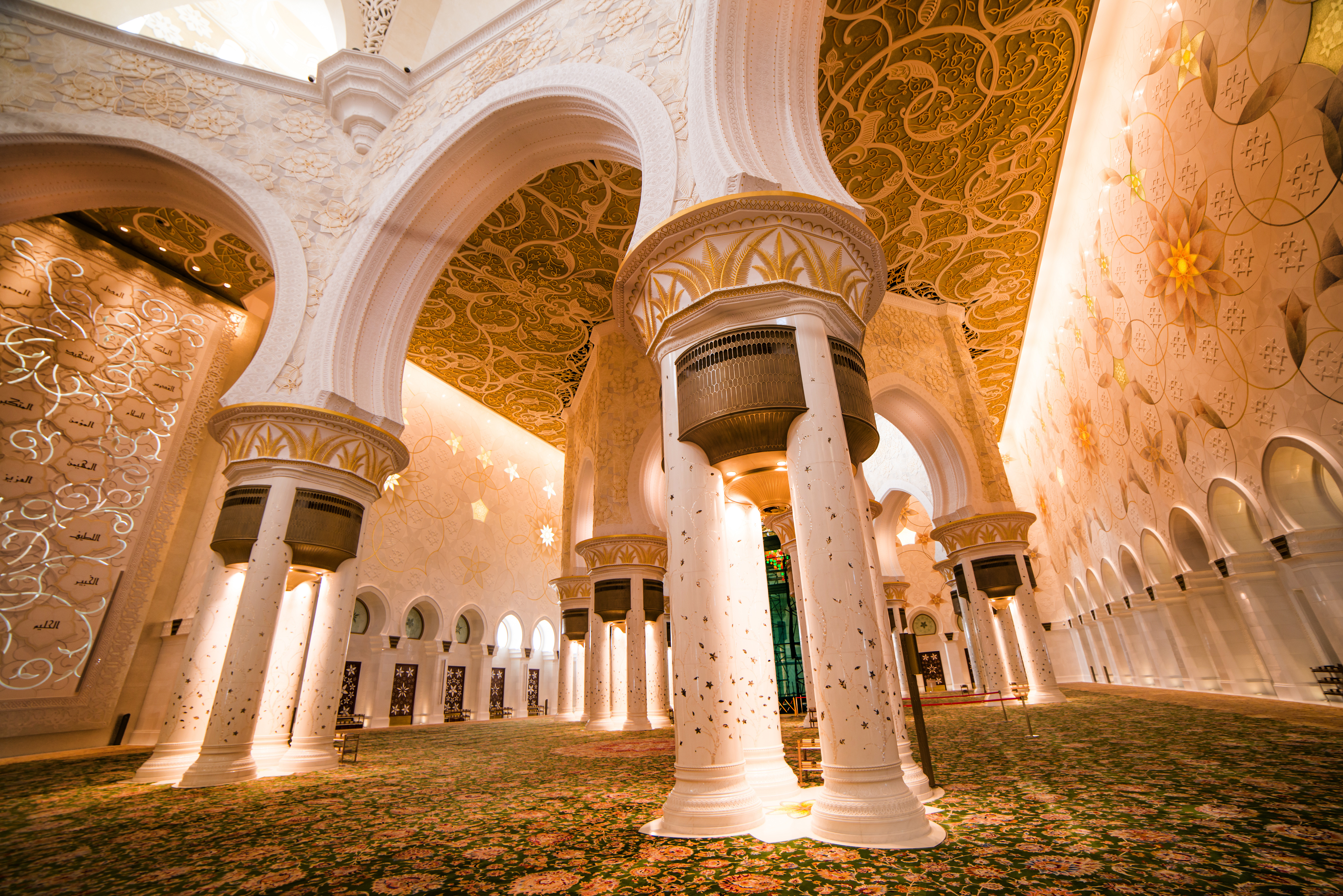 Religious Sheikh Zayed Grand Mosque 5474x3653