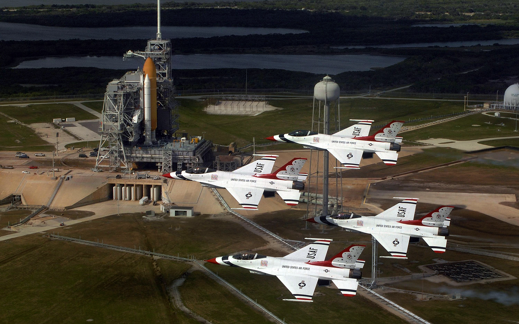 Space Shuttle United States Air Force Thunderbirds 1680x1050