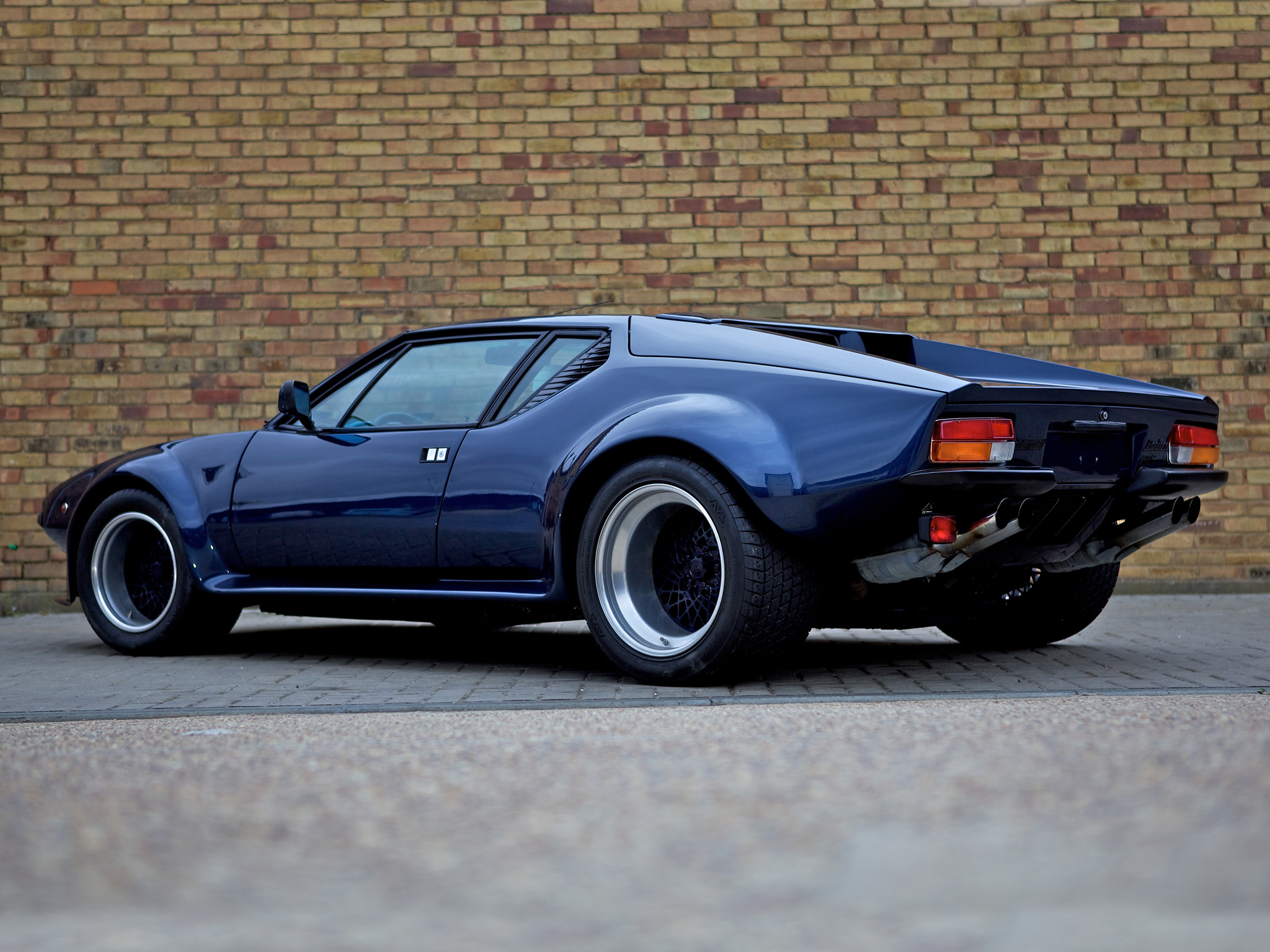 Vehicles Pantera 2048x1536