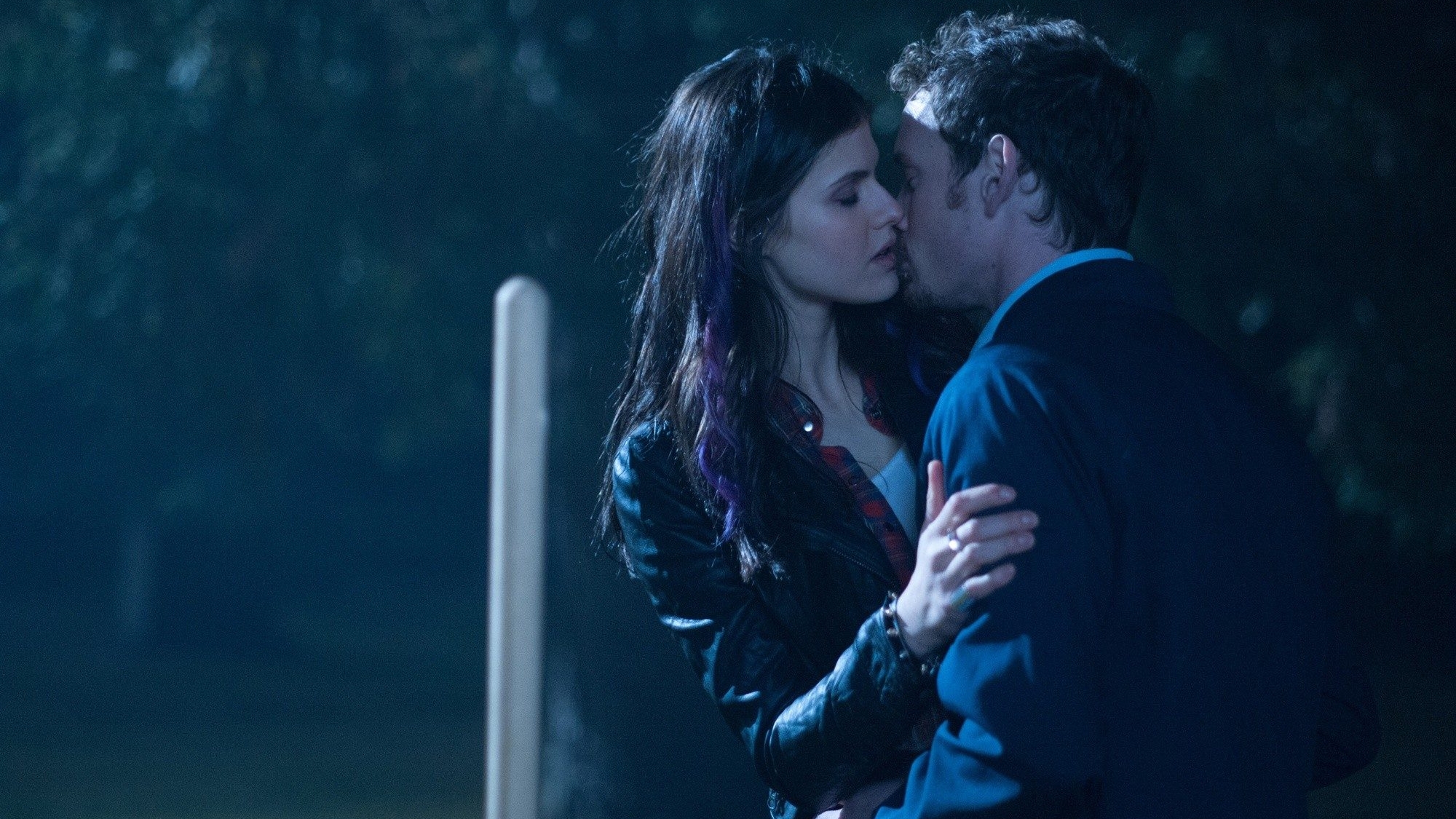 Movie Burying The Ex 2000x1125