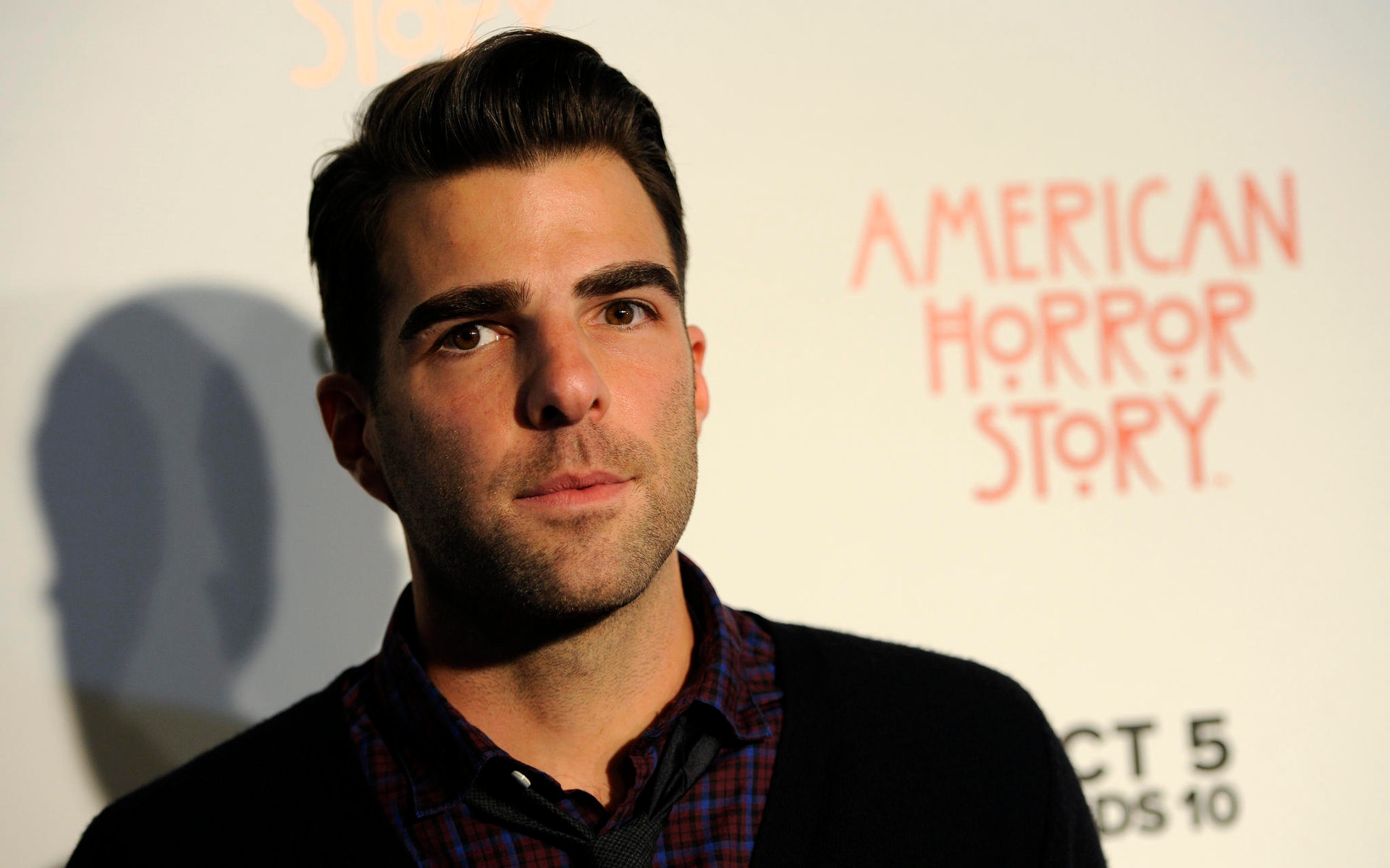 Actor American Zachary Quinto 1920x1200