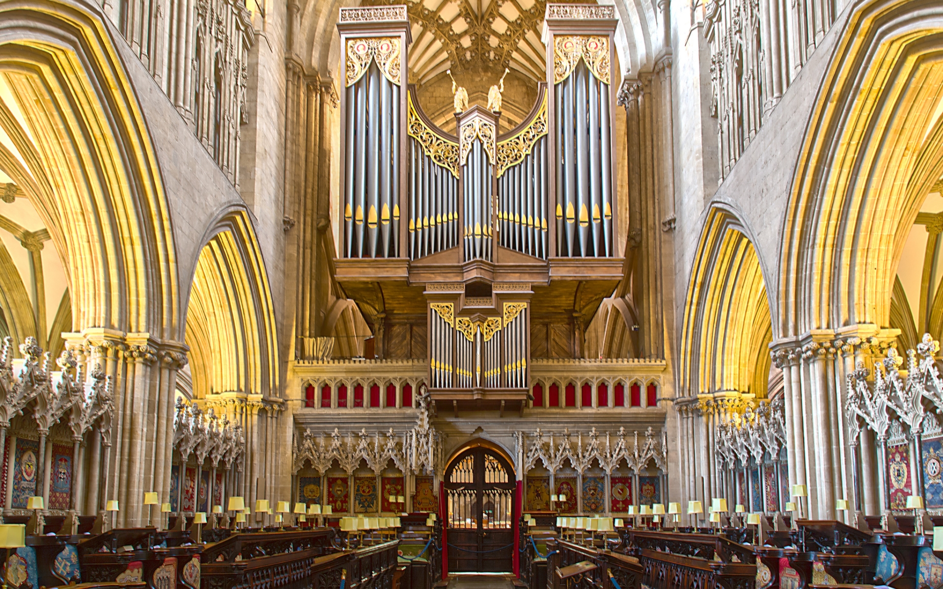 Religious Wells Cathedral 1920x1200