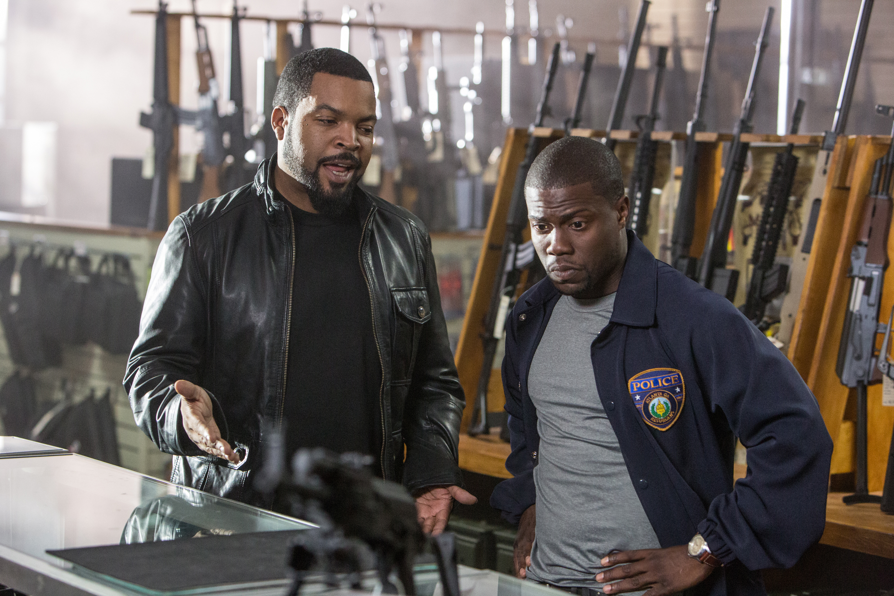 Cop Ice Cube Celebrity Kevin Hart Police Ride Along 2 3000x2000