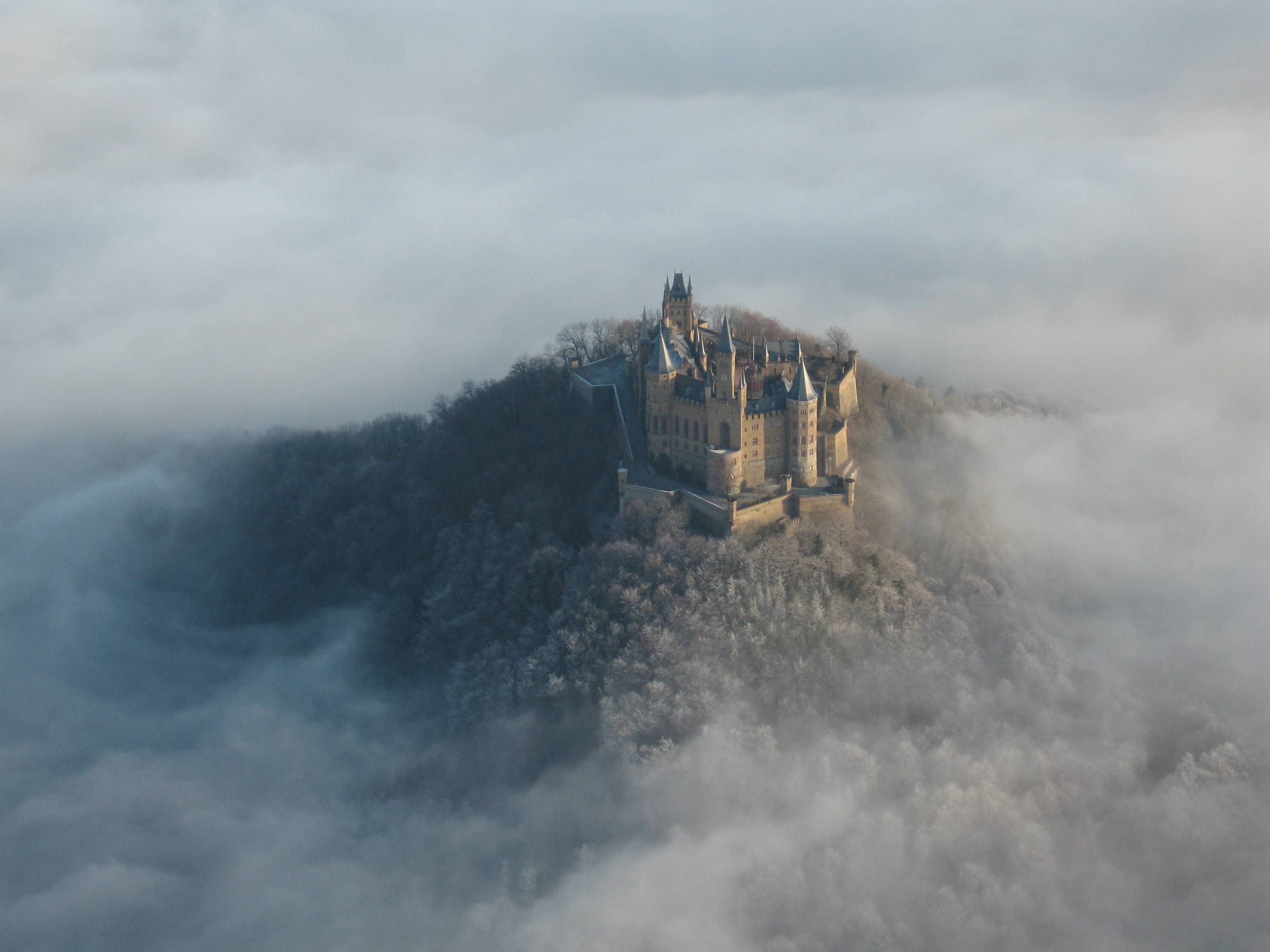 Hohenzollern Castle 3072x2304