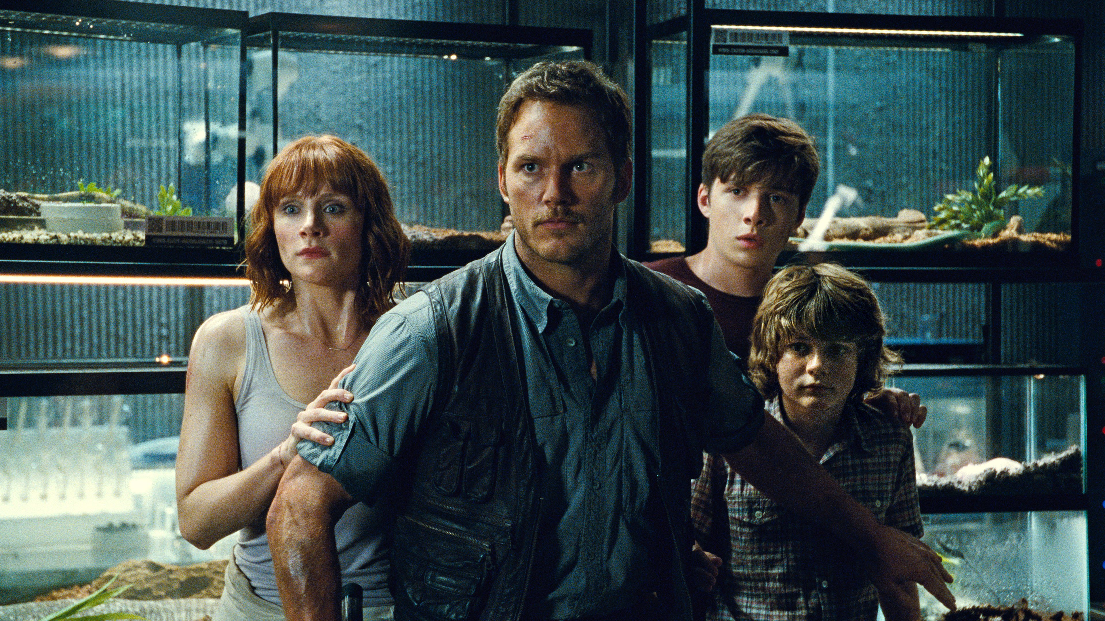 Bryce Dallas Howard Chris Pratt Jurassic World Nick Robinson Ty Simpkins 3840x2160