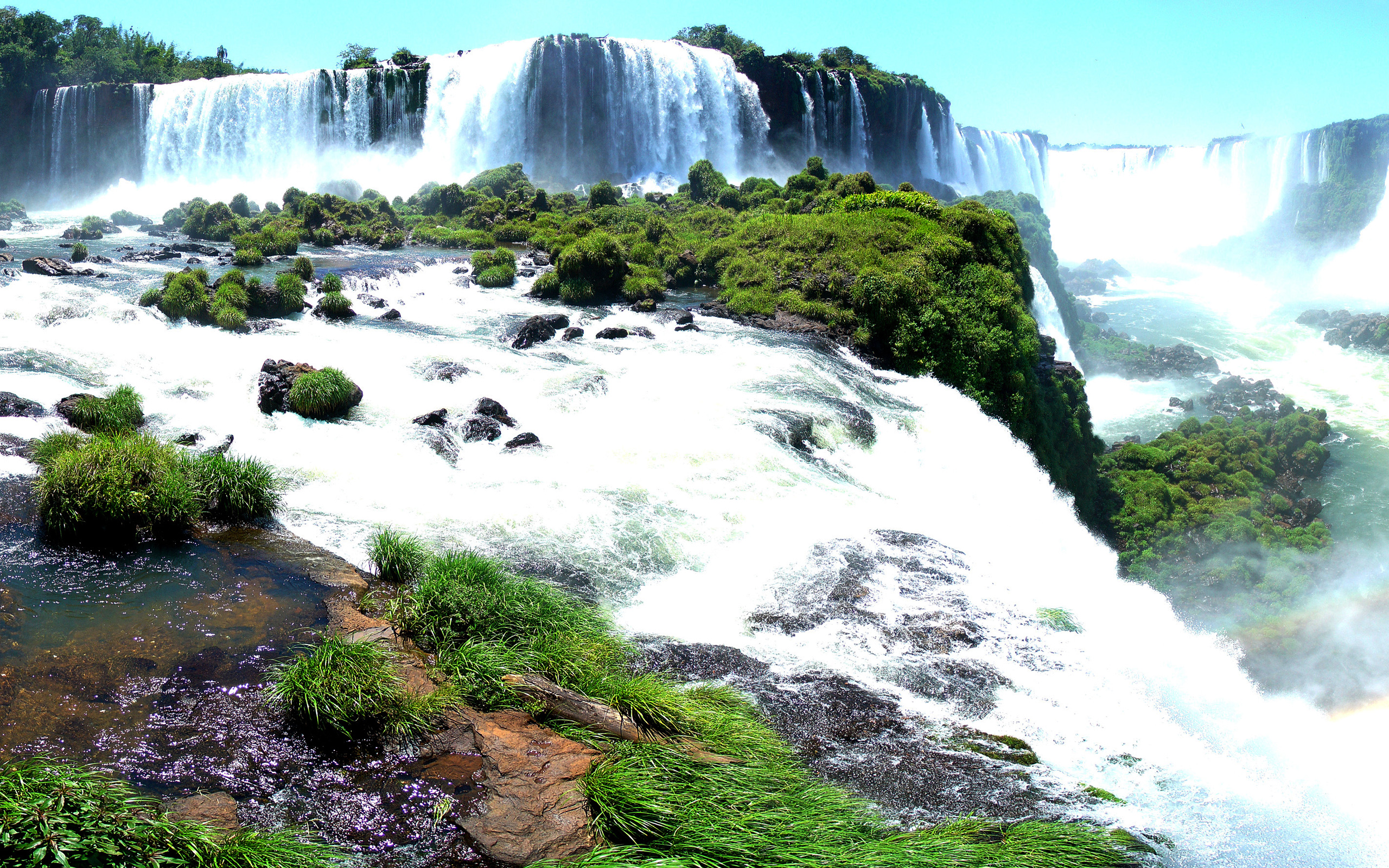 Iguazu Falls 2560x1600