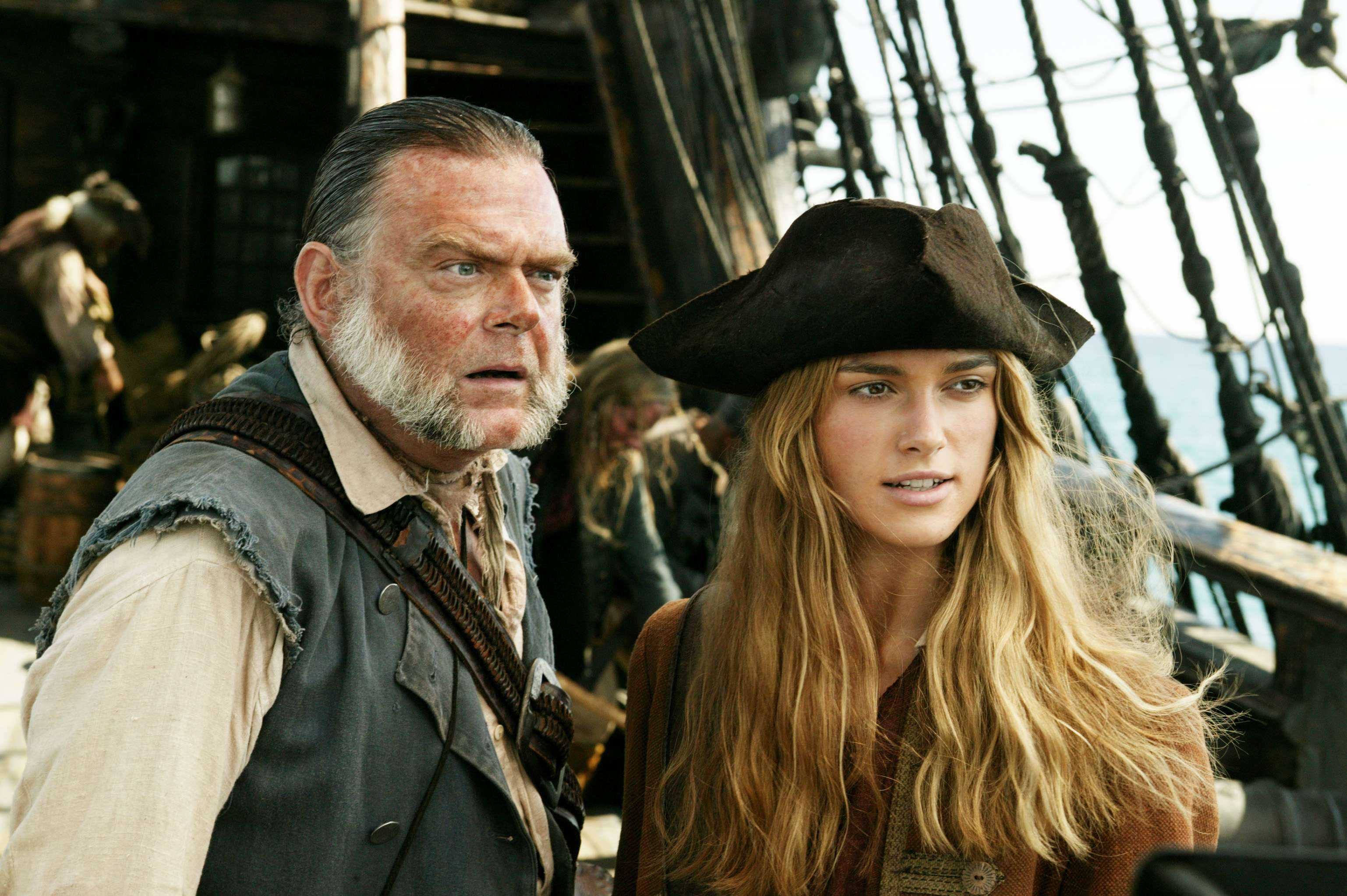 Elizabeth Swann Joshamee Gibbs Keira Knightley Kevin Mcnally 3075x2046