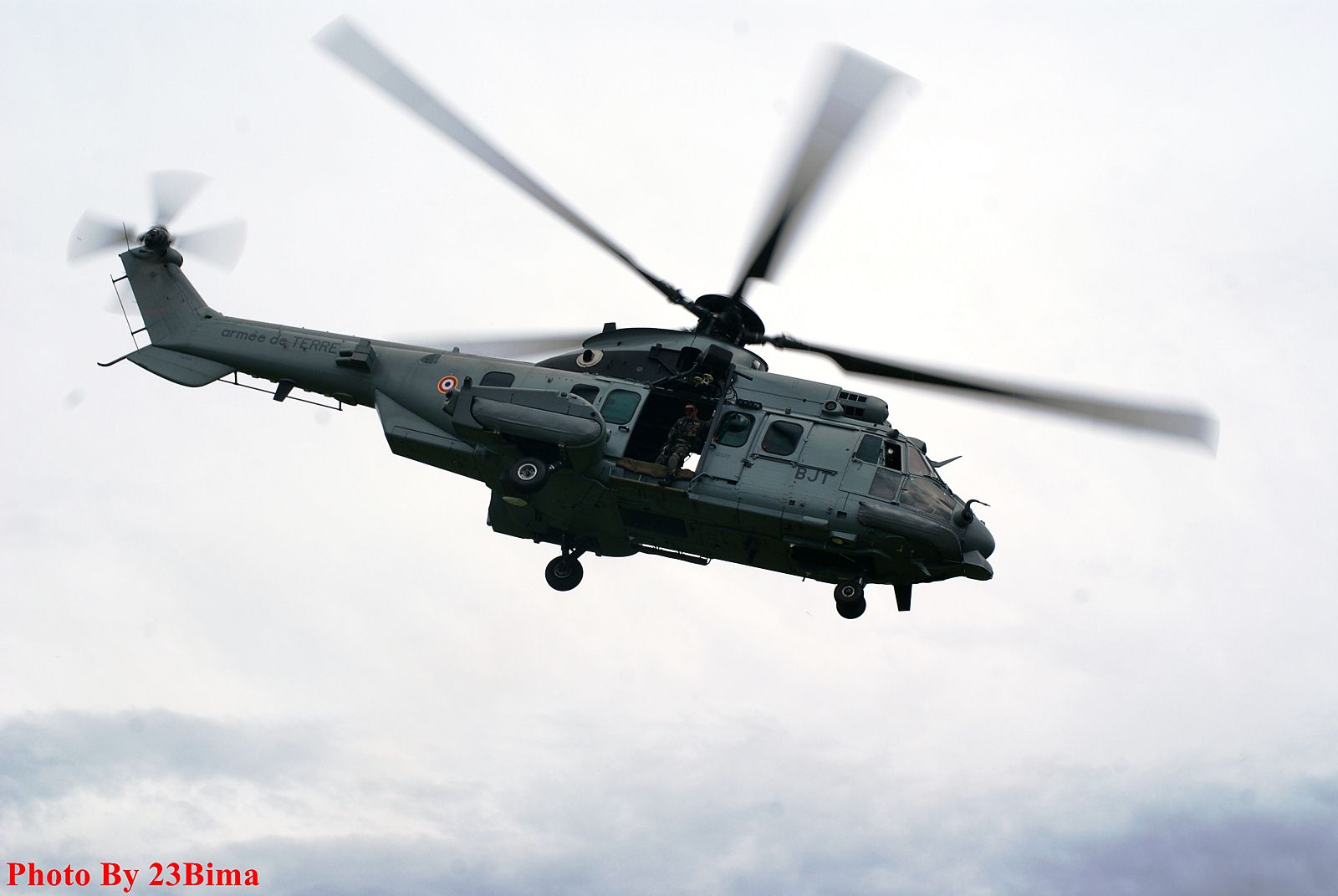 Military Helicopter 1600x1071